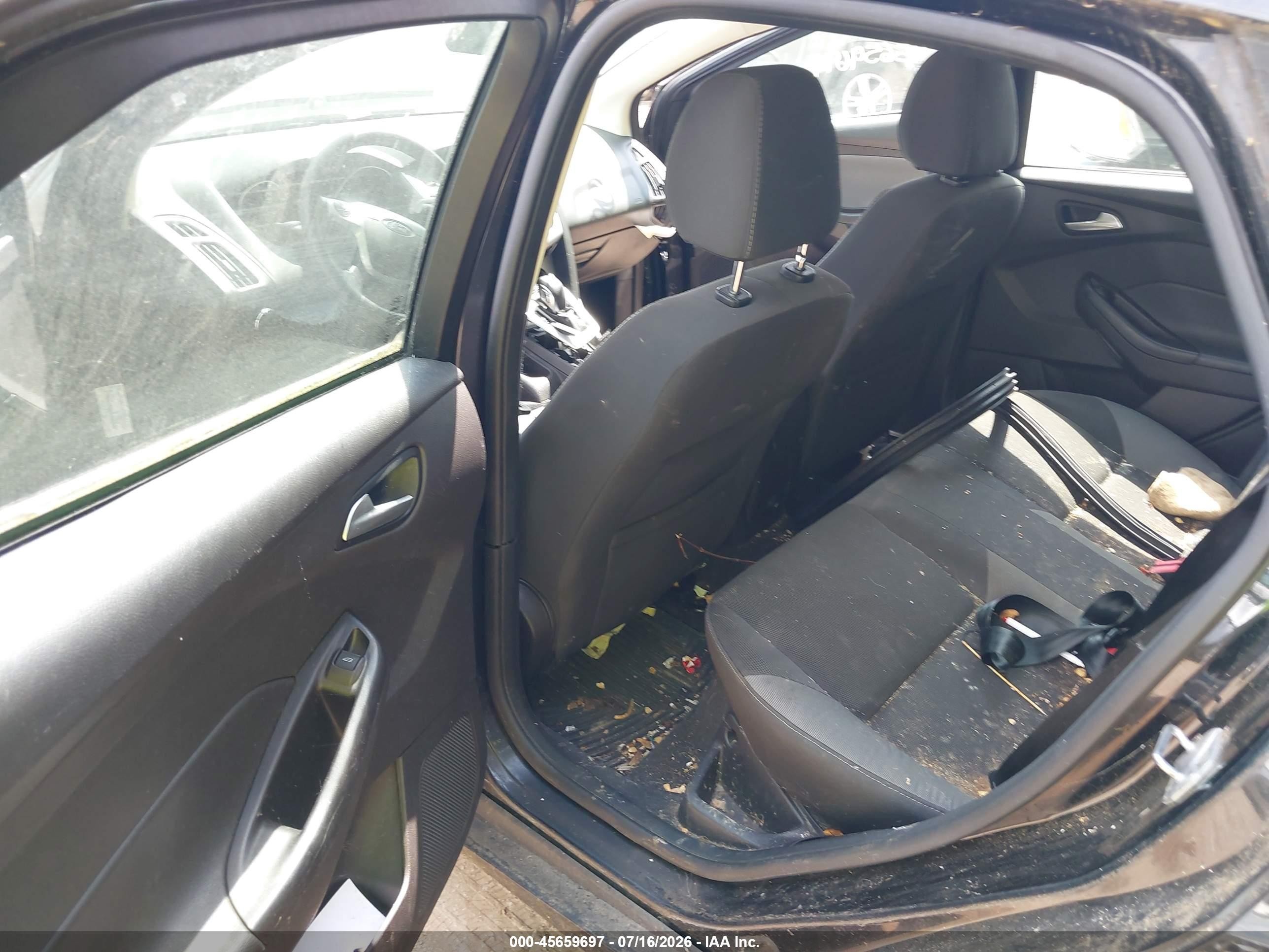 2014 Ford Focus Se Black vin: 1FADP3F21EL108212