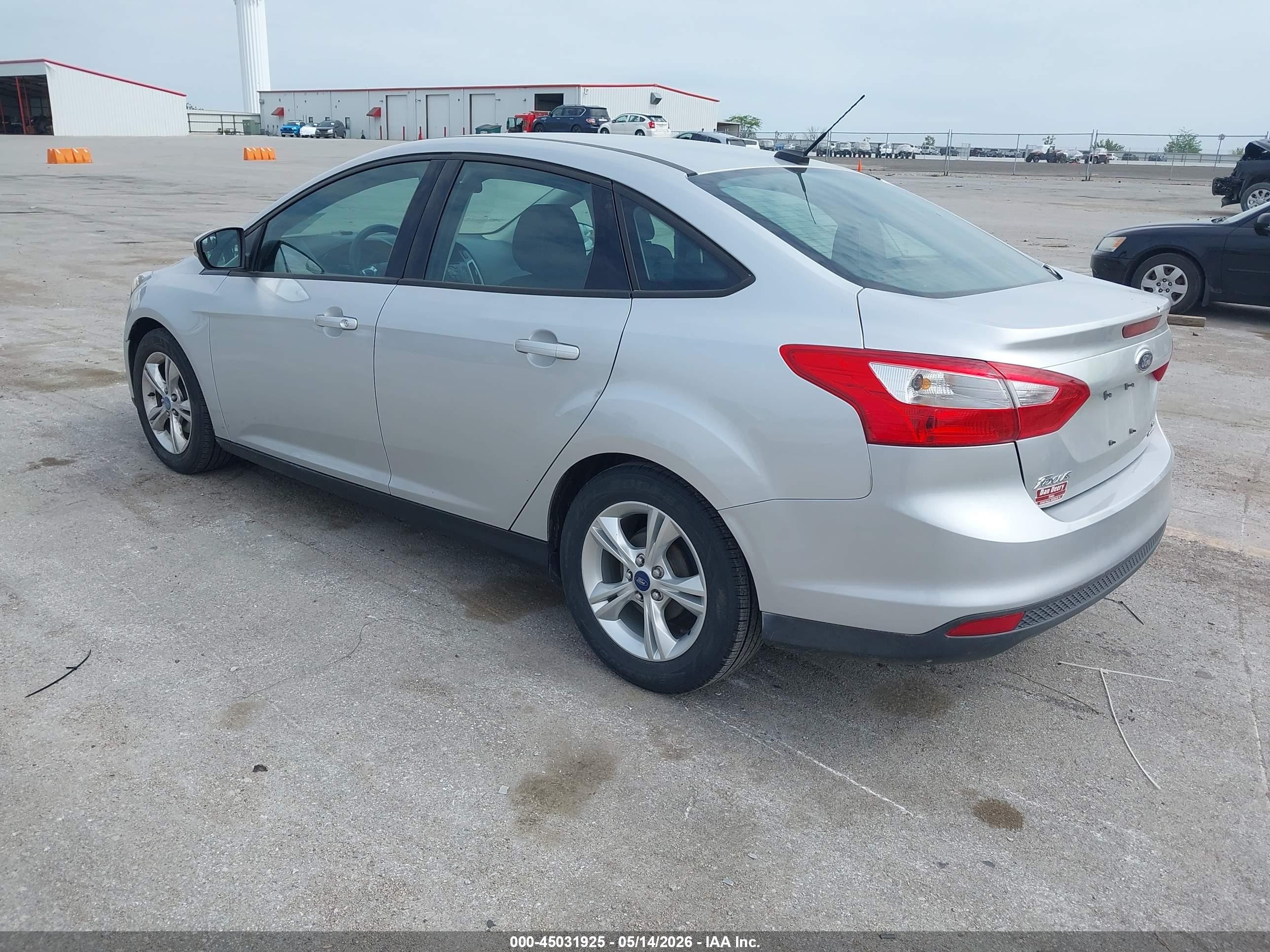 2014 Ford Focus Se Silver vin: 1FADP3F21EL110526