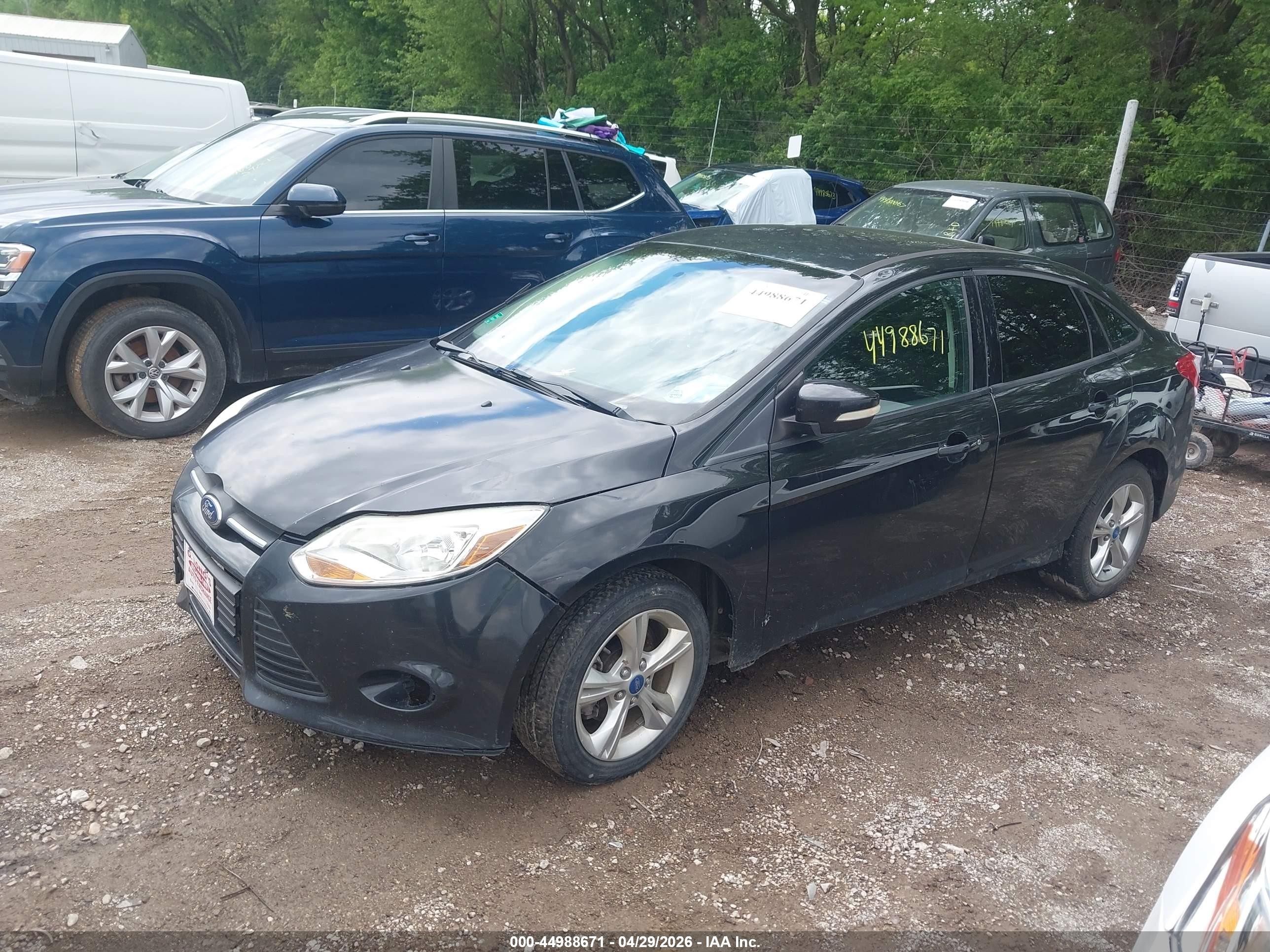 2014 Ford Focus Se Черный vin: 1FADP3F21EL117332