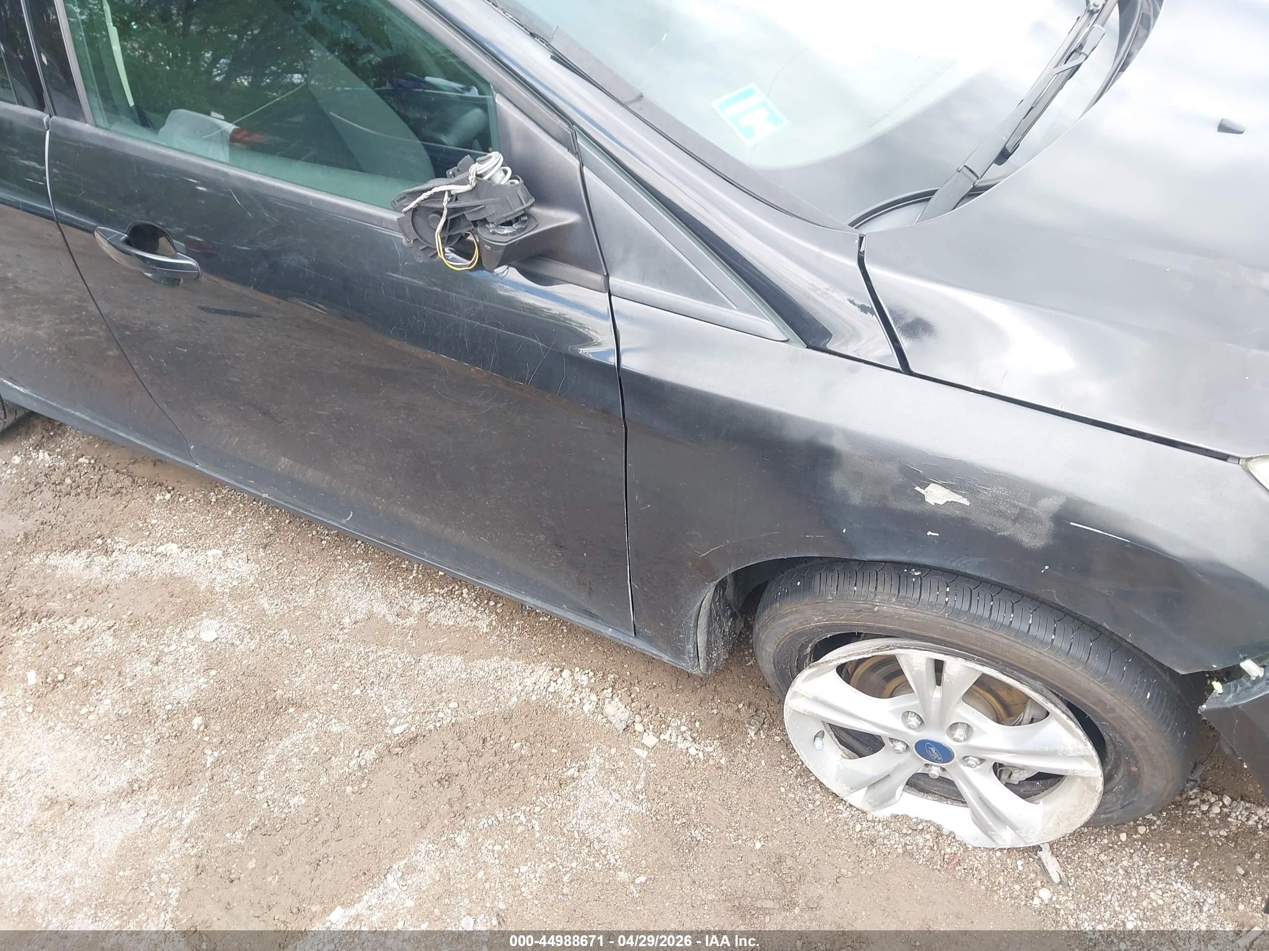 2014 Ford Focus Se Черный vin: 1FADP3F21EL117332