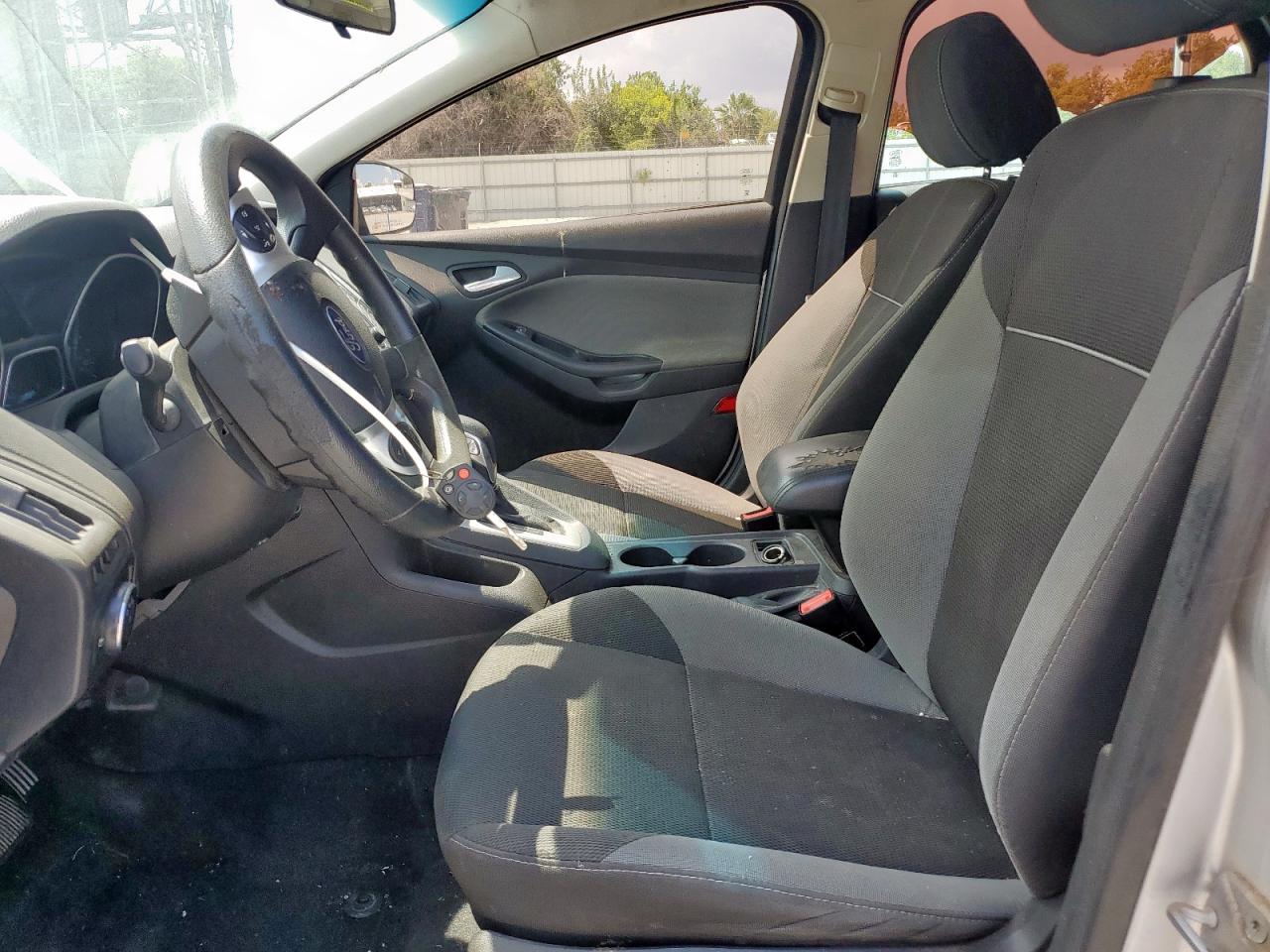2014 Ford Focus Se Silver vin: 1FADP3F21EL123180