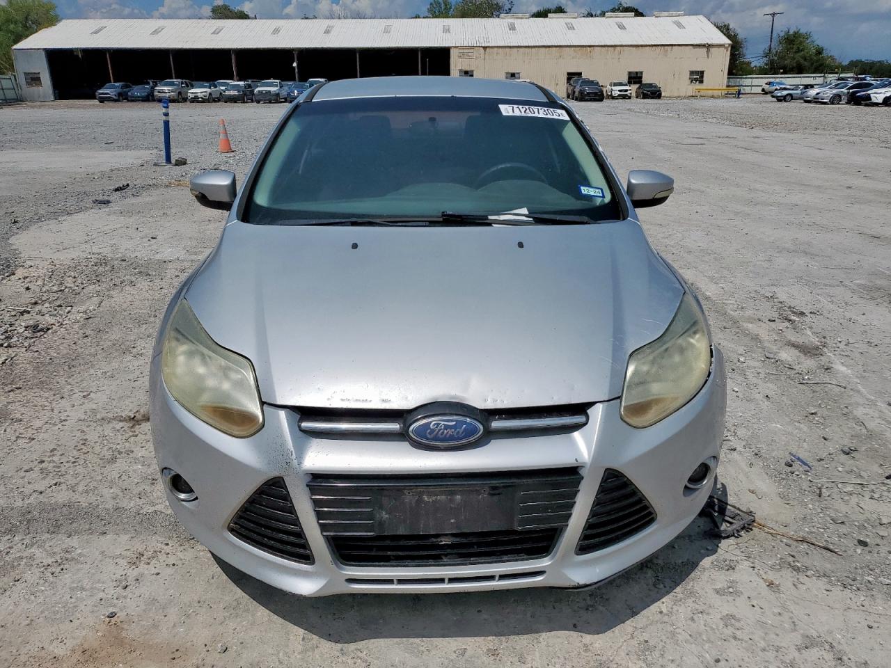 2014 Ford Focus Se Silver vin: 1FADP3F21EL123180