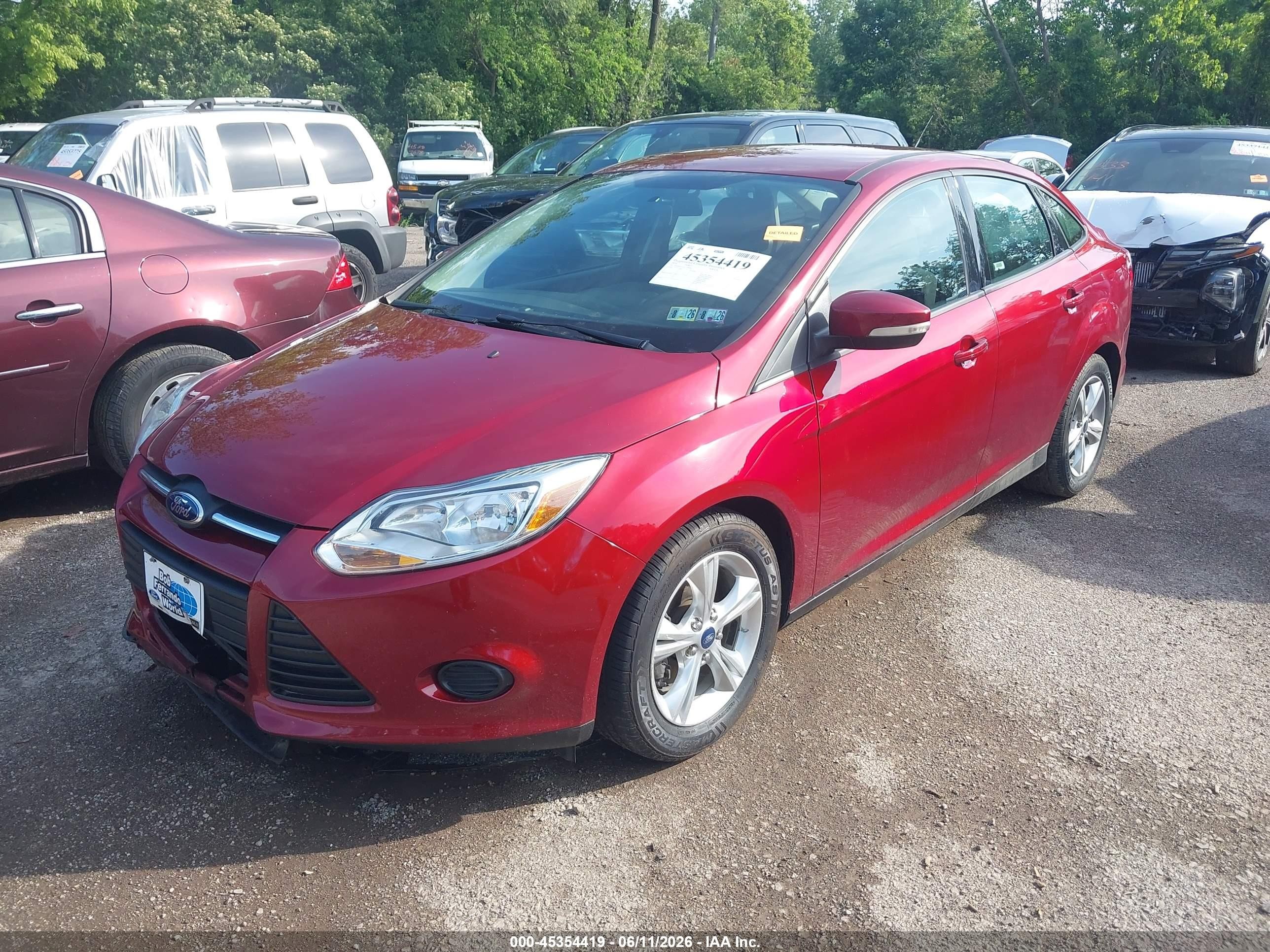 2014 Ford Focus Se Красный vin: 1FADP3F21EL128606