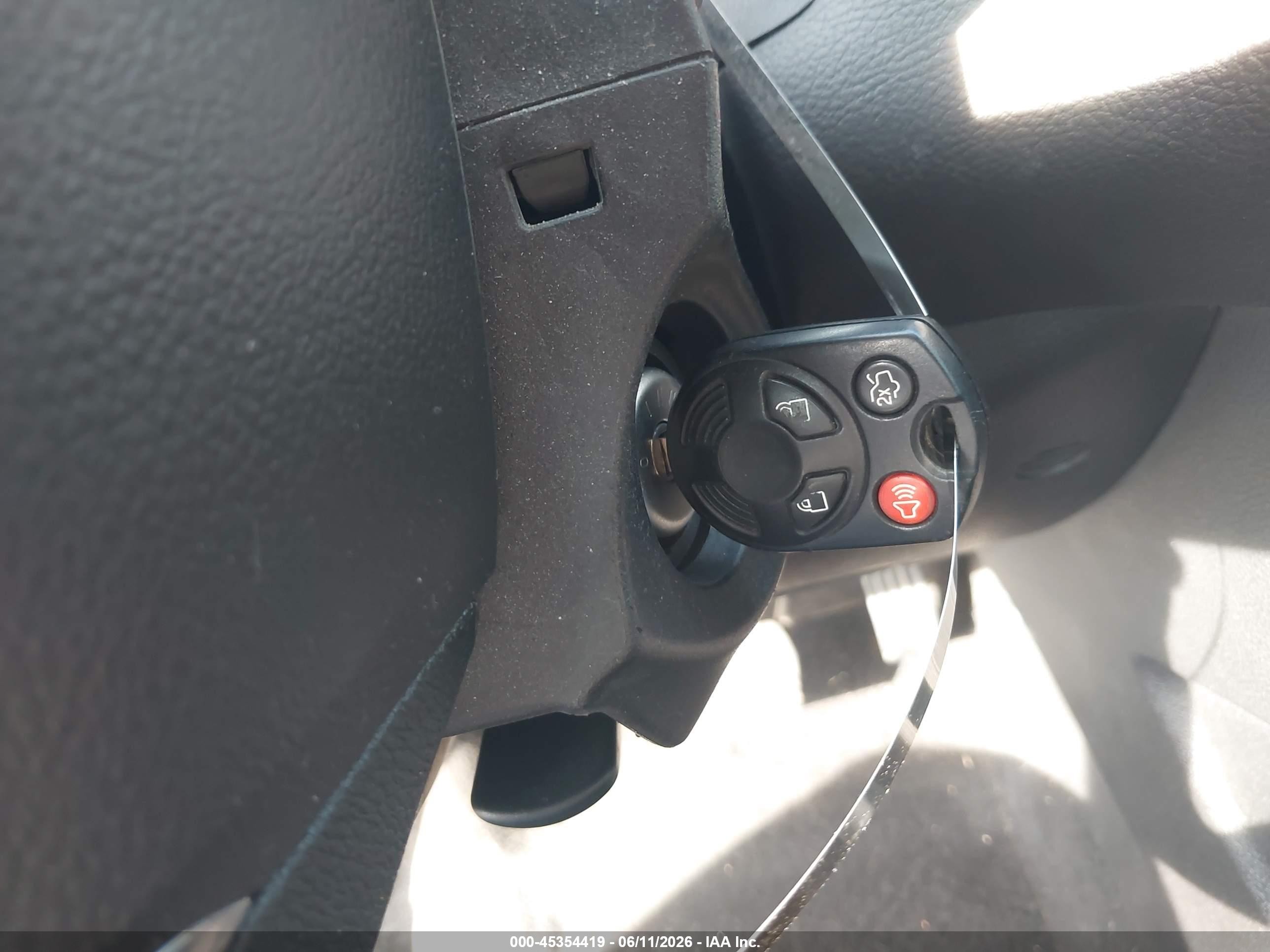2014 Ford Focus Se Красный vin: 1FADP3F21EL128606