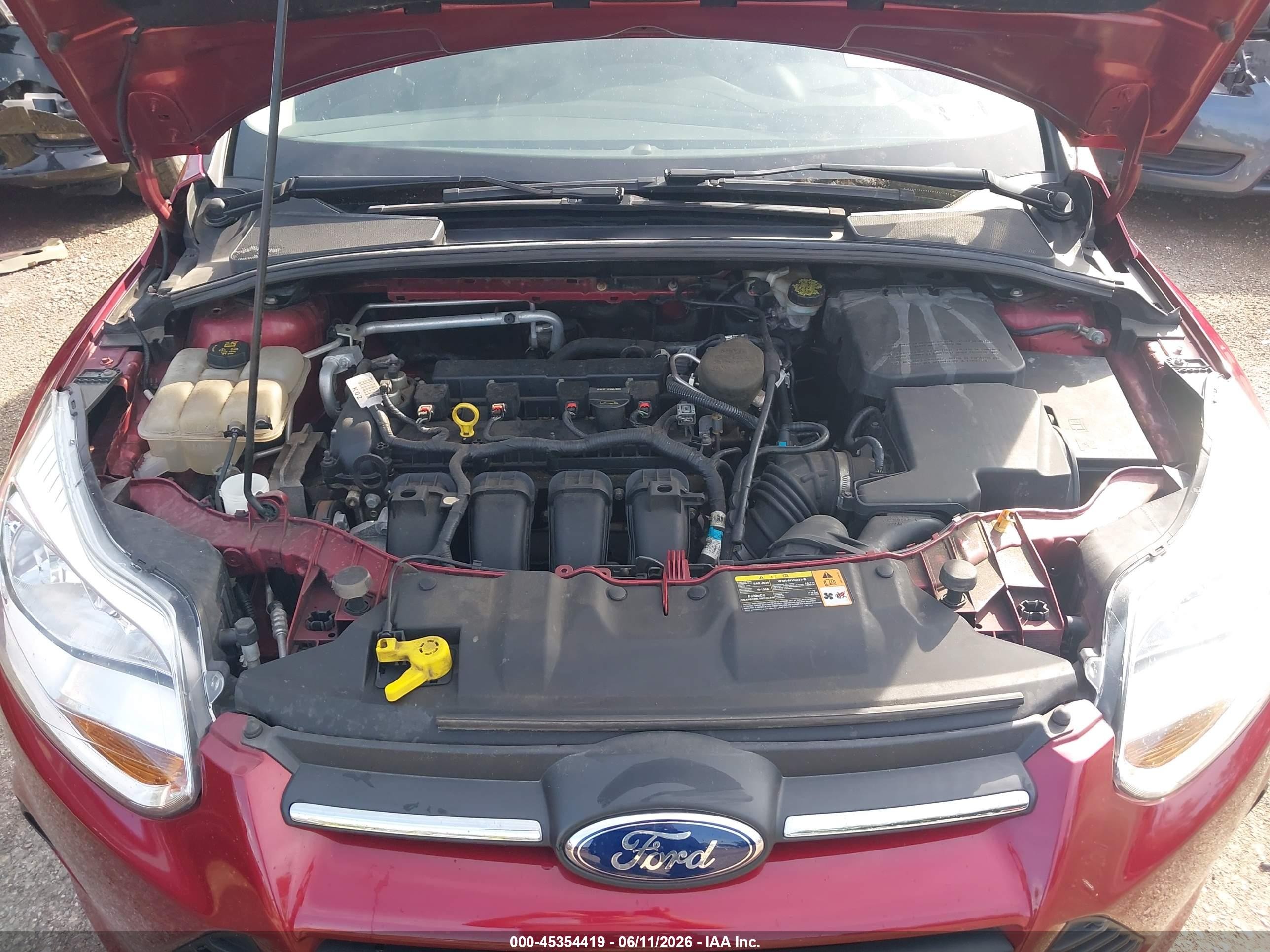 2014 Ford Focus Se Красный vin: 1FADP3F21EL128606