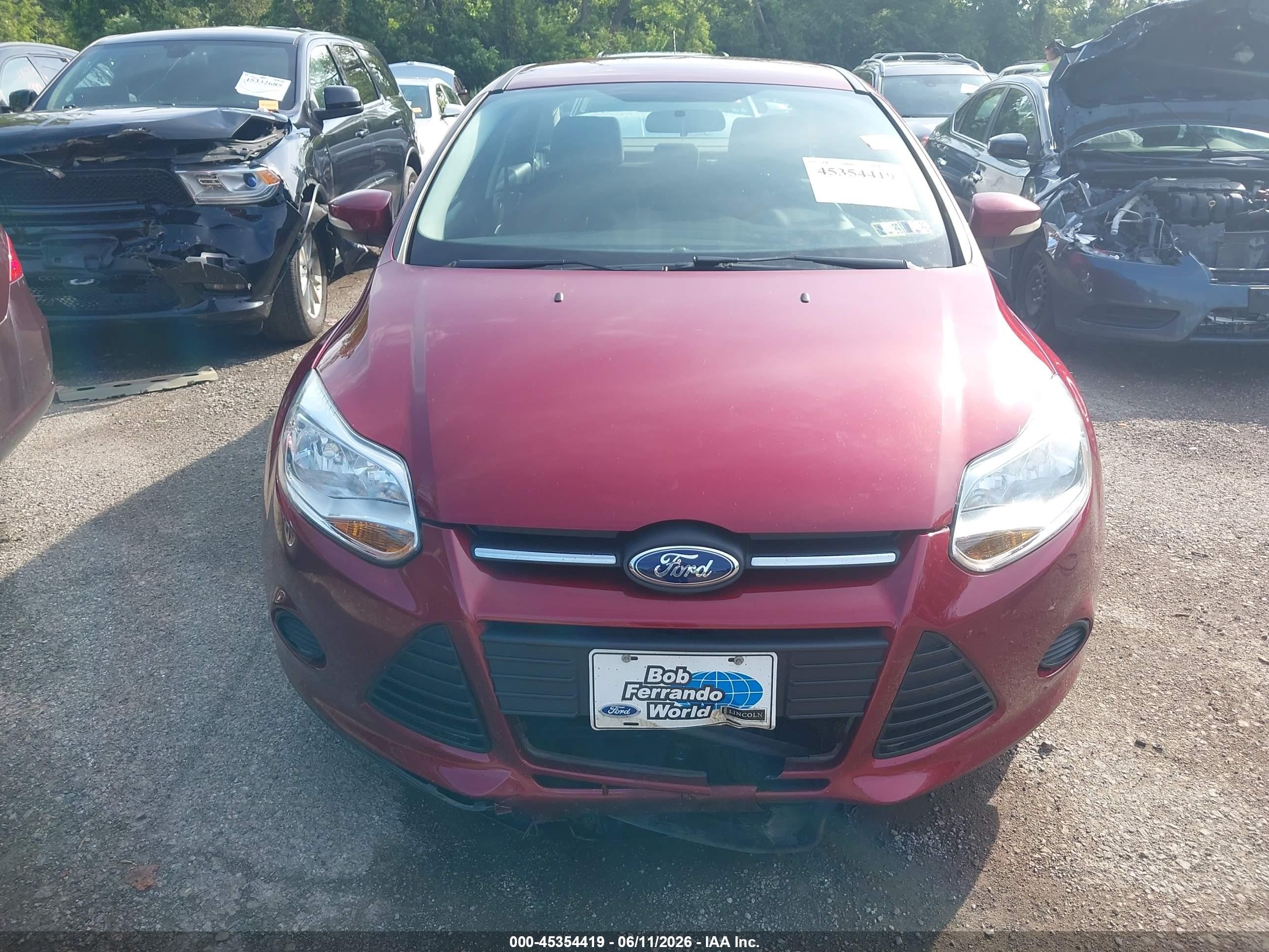 2014 Ford Focus Se Красный vin: 1FADP3F21EL128606