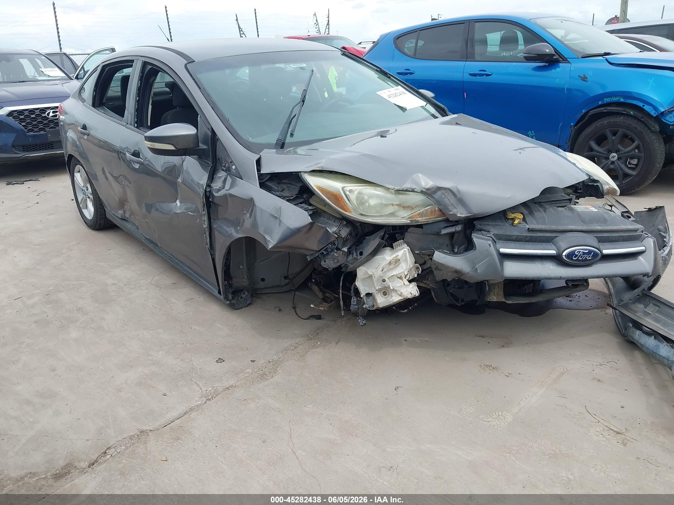 2014 Ford Focus Se Gray vin: 1FADP3F21EL130114