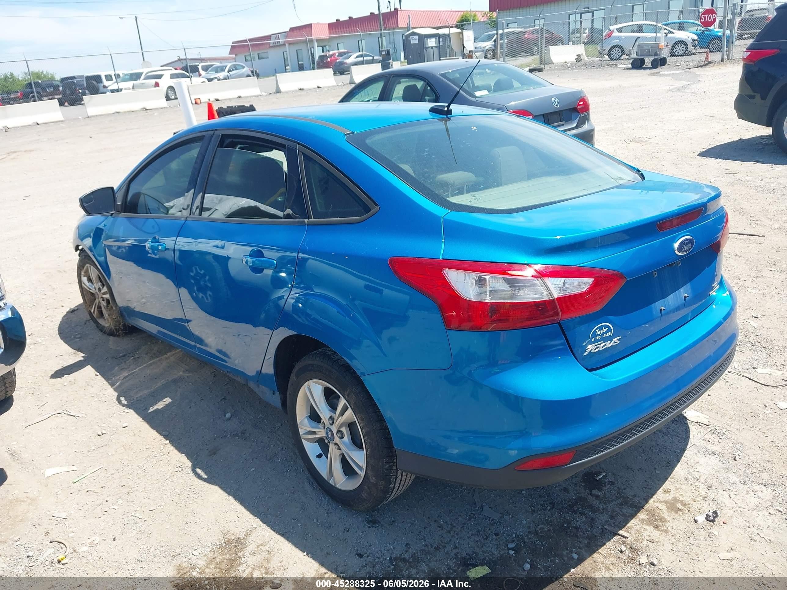 2014 Ford Focus Se Blue vin: 1FADP3F21EL141940