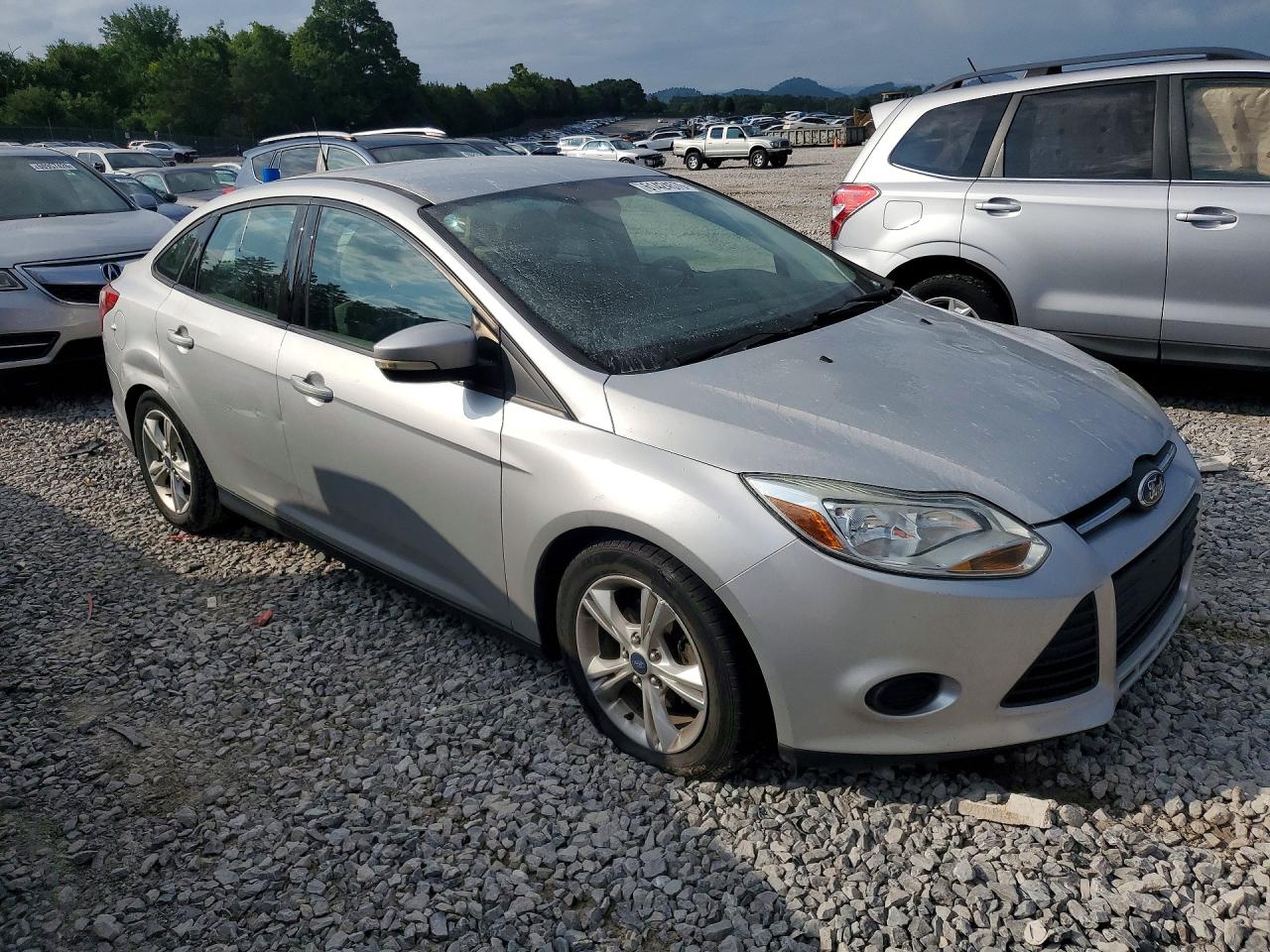 2014 Ford Focus Se Silver vin: 1FADP3F21EL165543