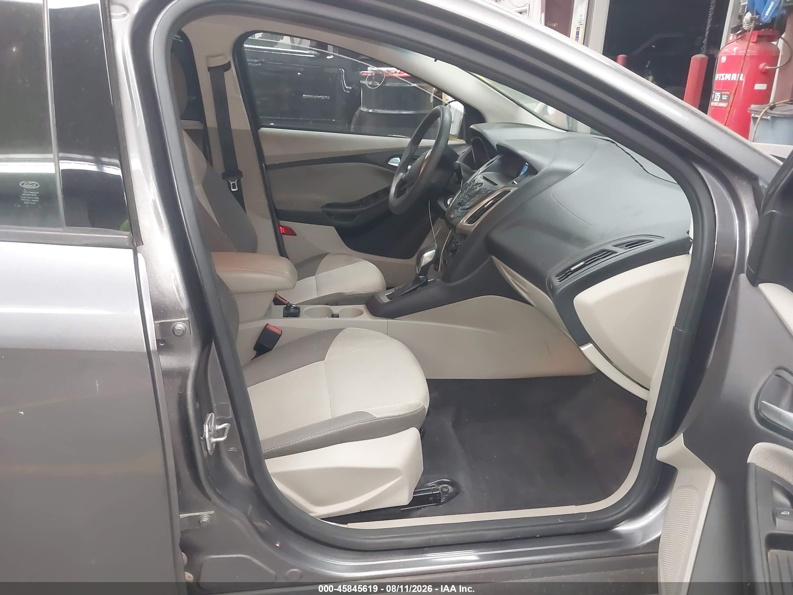 2014 Ford Focus Se Silver vin: 1FADP3F21EL169768