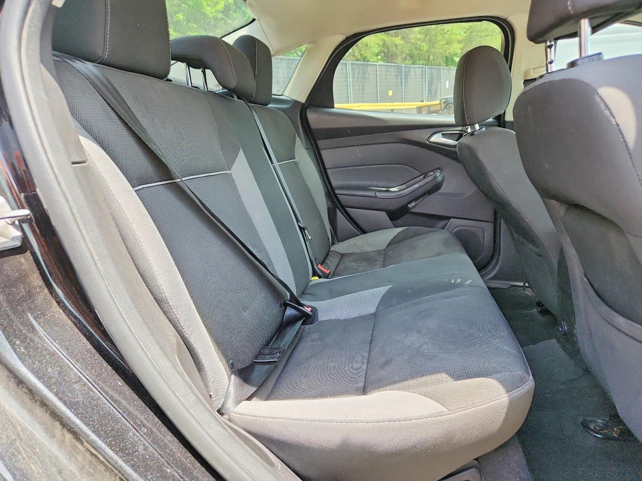 2014 Ford Focus Se Black vin: 1FADP3F21EL181256