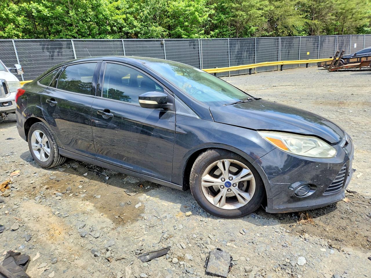 2014 Ford Focus Se Black vin: 1FADP3F21EL181256