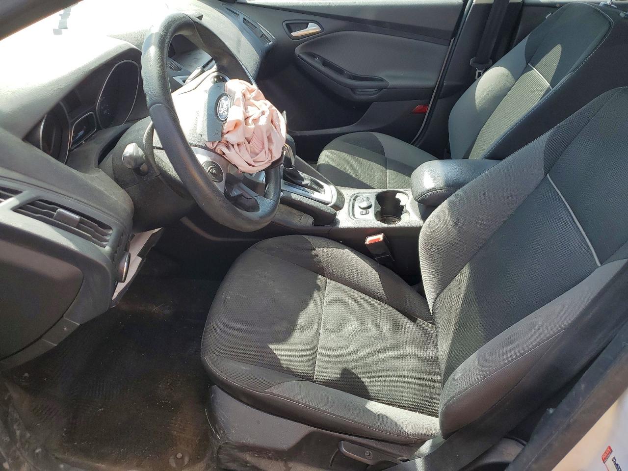 2014 Ford Focus Se White vin: 1FADP3F21EL214711