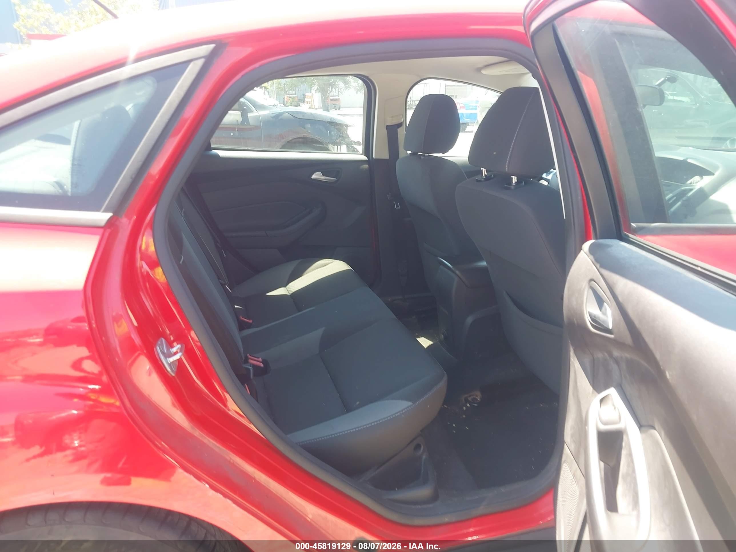 2014 Ford Focus Se Red vin: 1FADP3F21EL217561