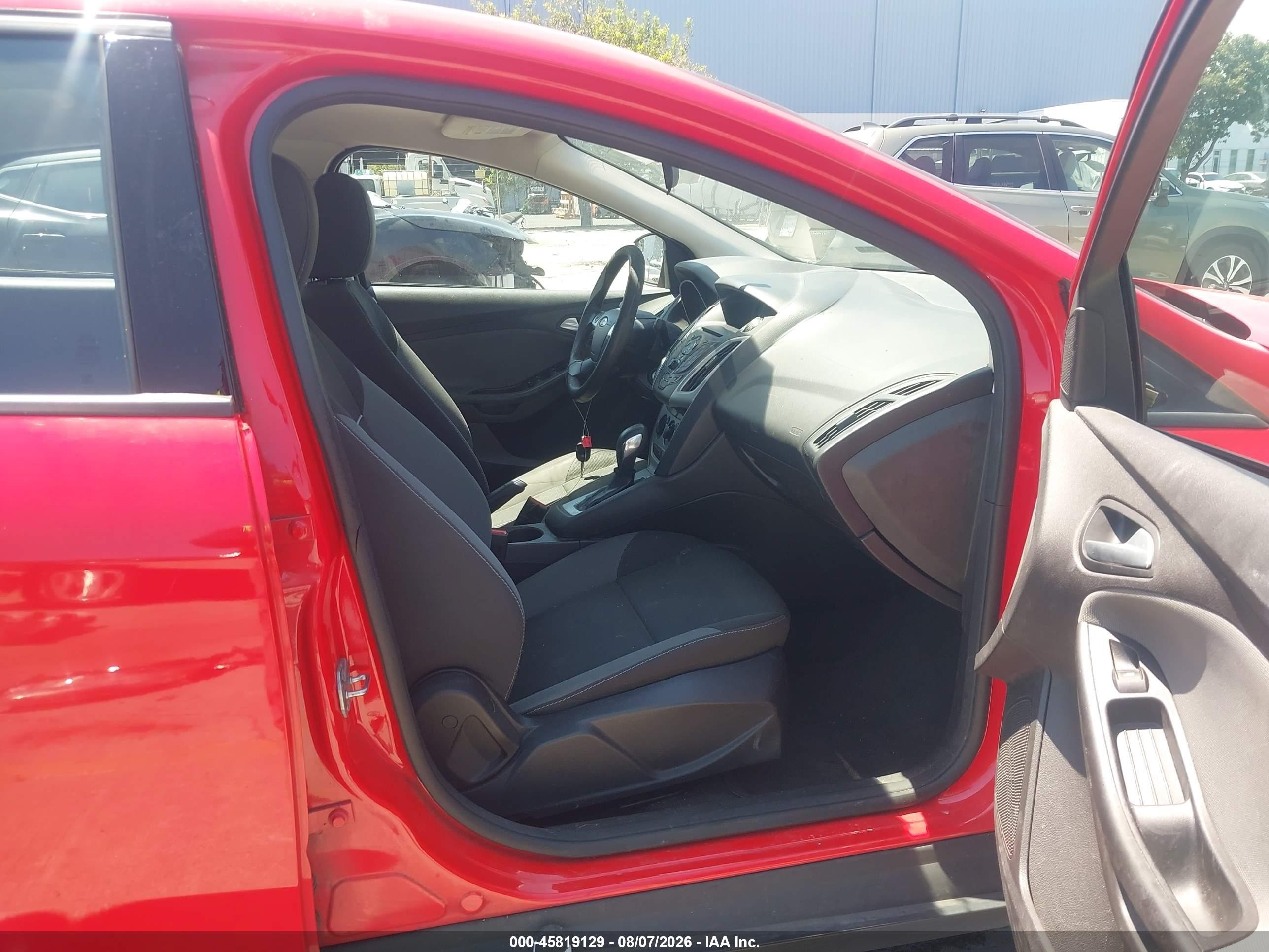 2014 Ford Focus Se Red vin: 1FADP3F21EL217561