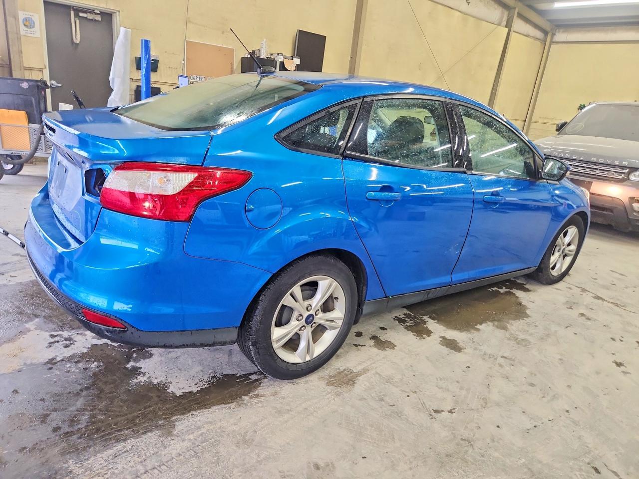 2014 Ford Focus Se Blue vin: 1FADP3F21EL244596
