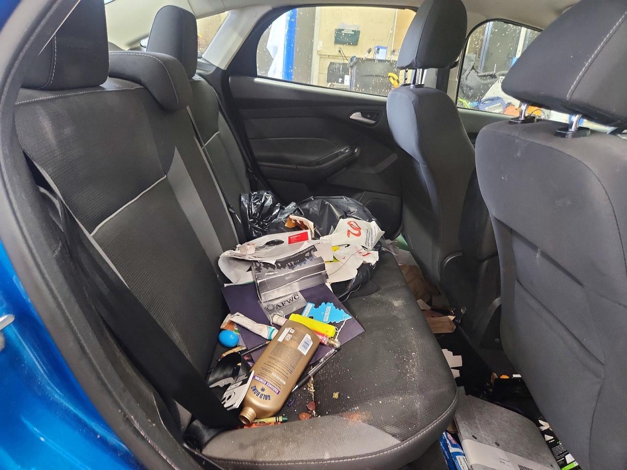 2014 Ford Focus Se Blue vin: 1FADP3F21EL244596