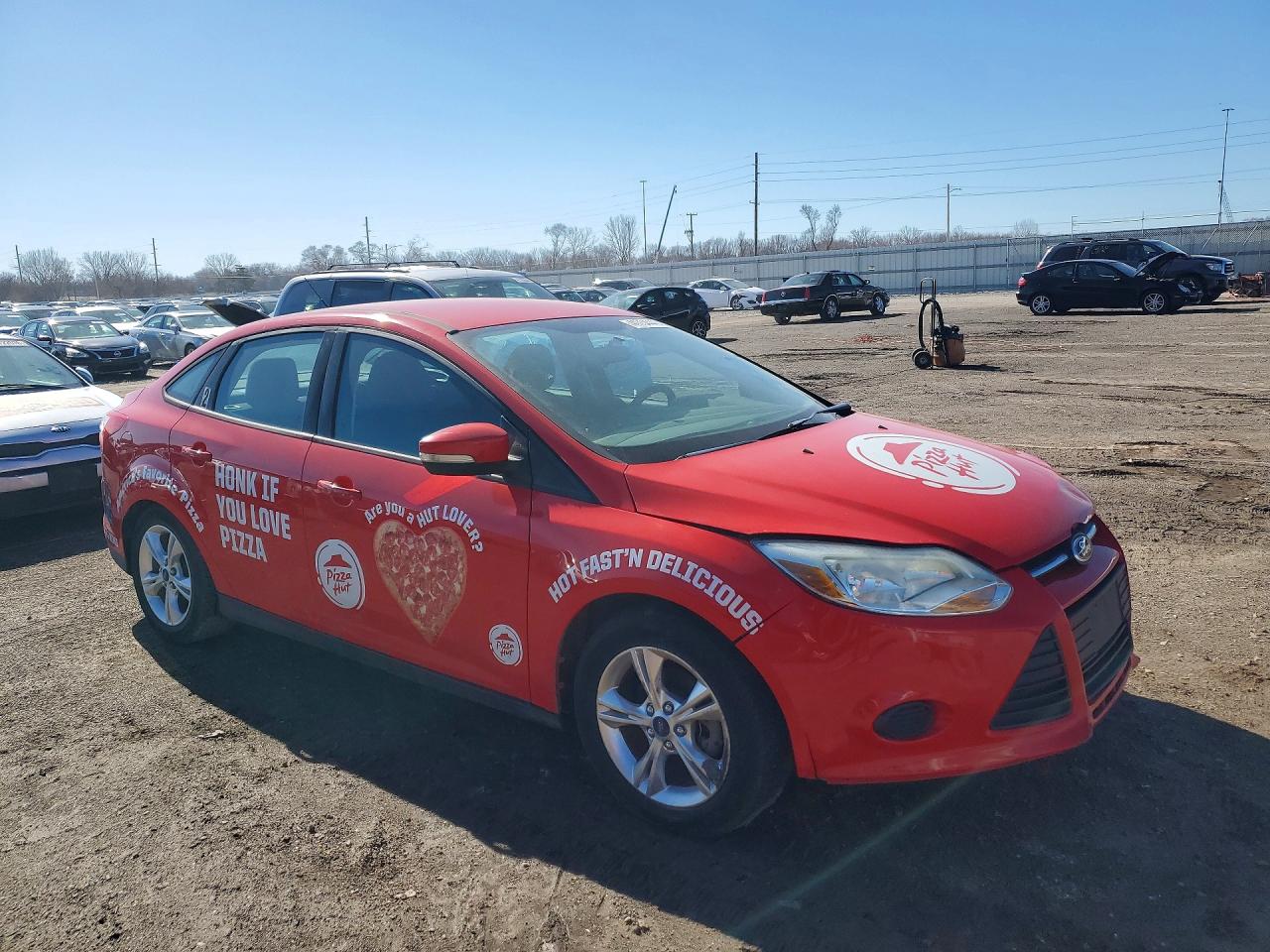 2014 Ford Focus Se Красный vin: 1FADP3F21EL252598