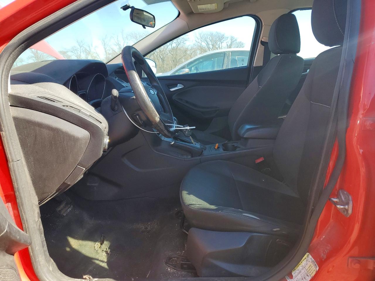 2014 Ford Focus Se Красный vin: 1FADP3F21EL252598