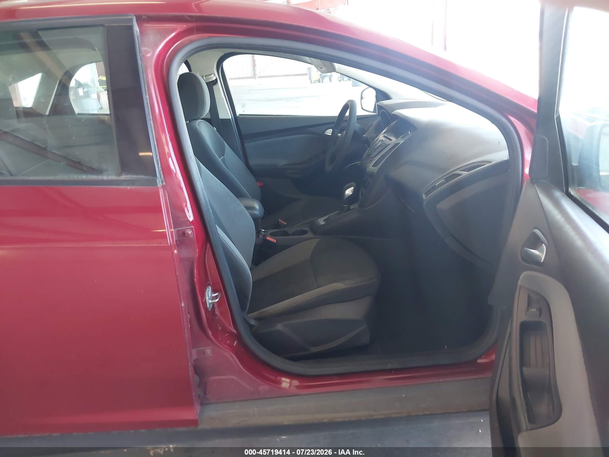 2014 Ford Focus Se Burgundy vin: 1FADP3F21EL266534