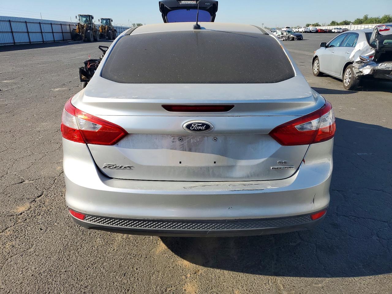 2014 Ford Focus Se Silver vin: 1FADP3F21EL266968
