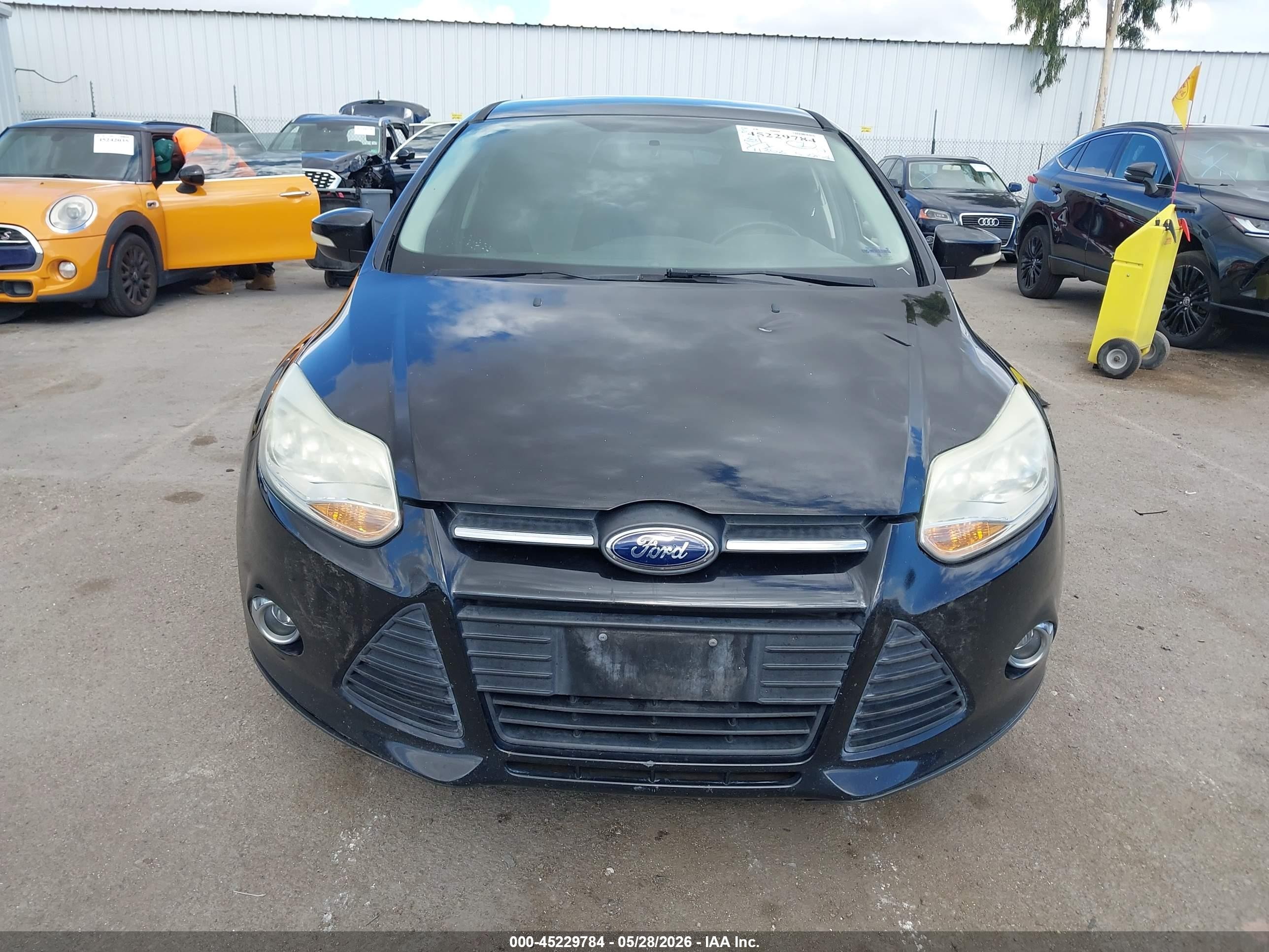 2014 Ford Focus Se Black vin: 1FADP3F21EL271250