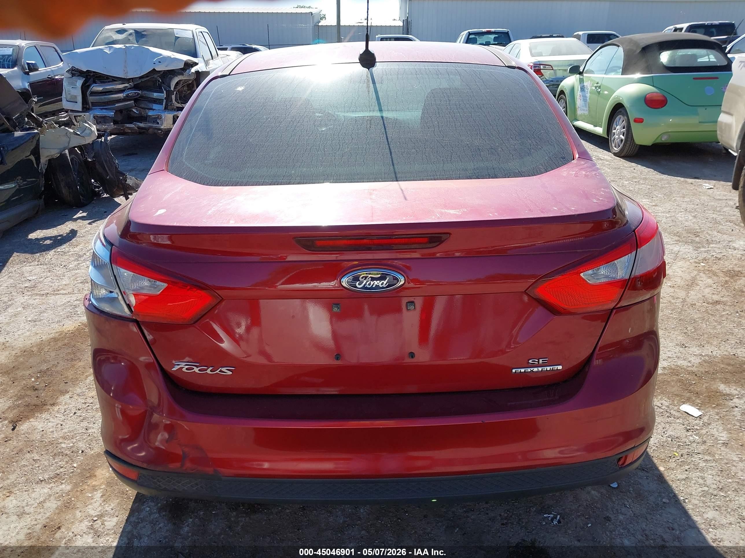 2014 Ford Focus Se Red vin: 1FADP3F21EL274584