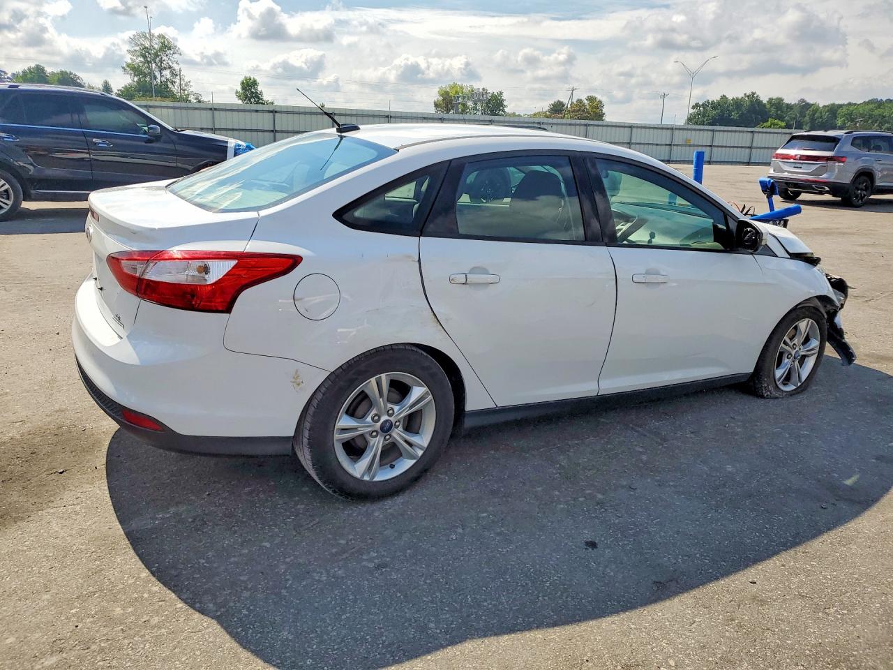 2014 Ford Focus Se White vin: 1FADP3F21EL291627