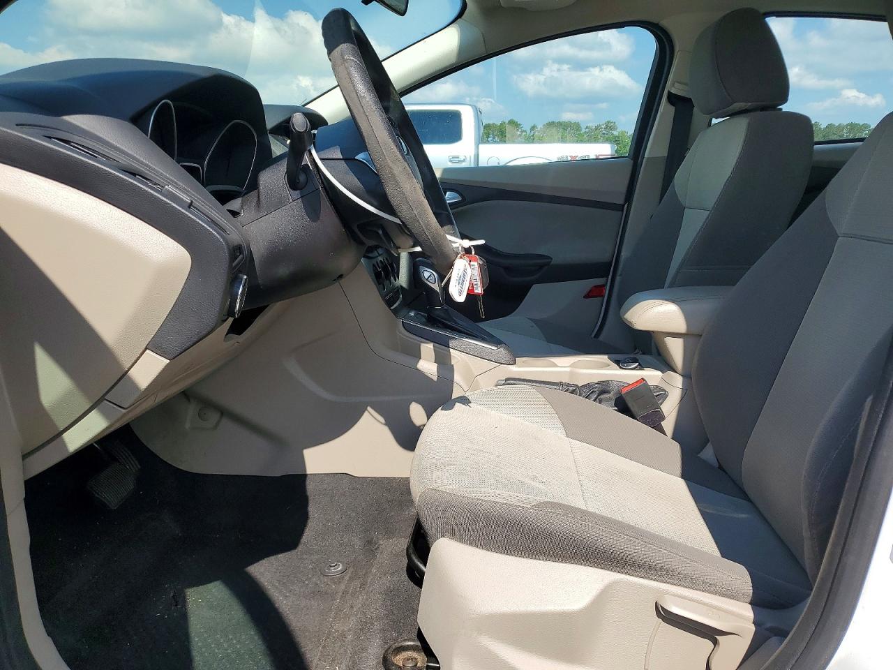 2014 Ford Focus Se White vin: 1FADP3F21EL291627