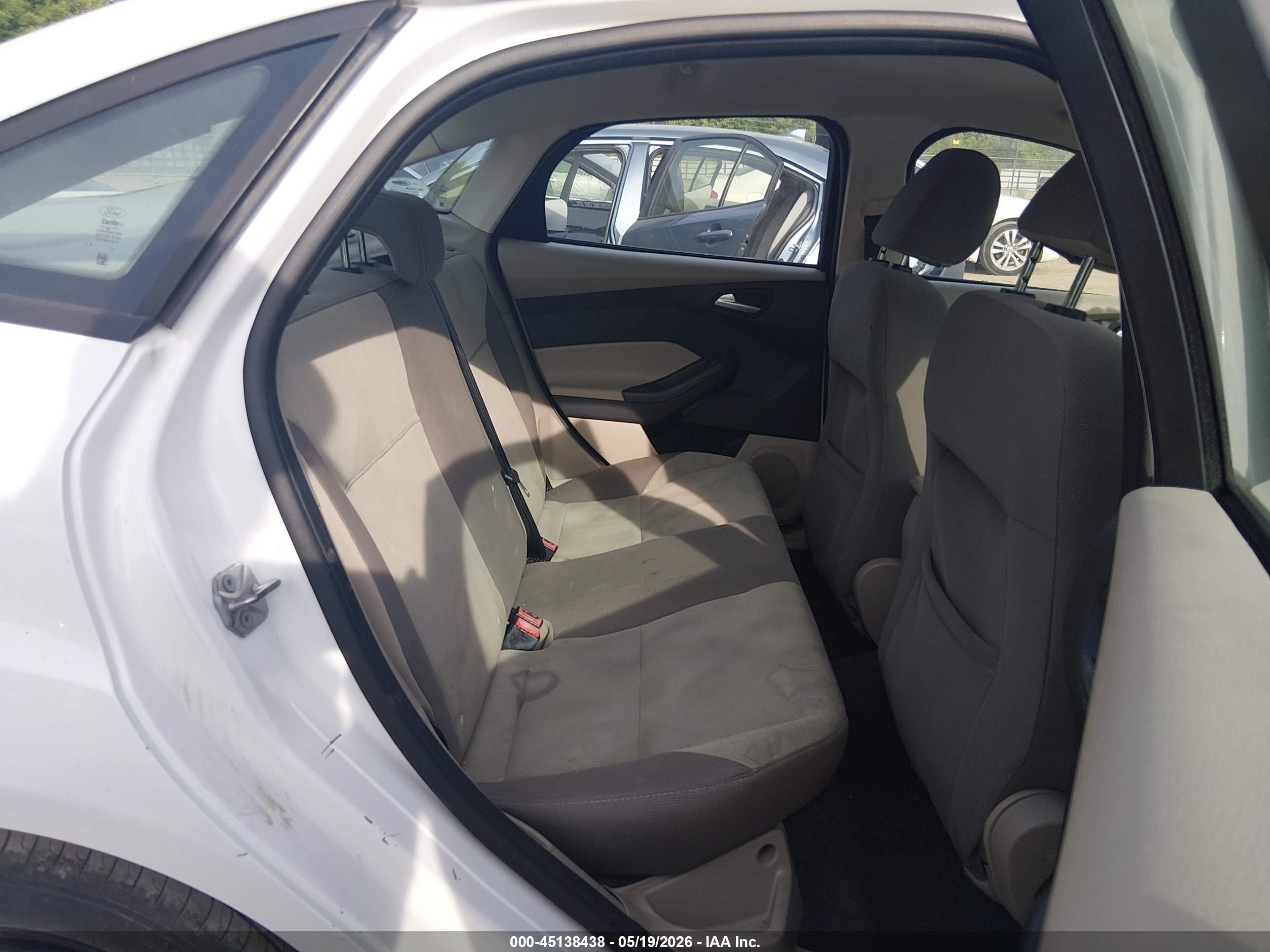 2014 Ford Focus Se White vin: 1FADP3F21EL304599