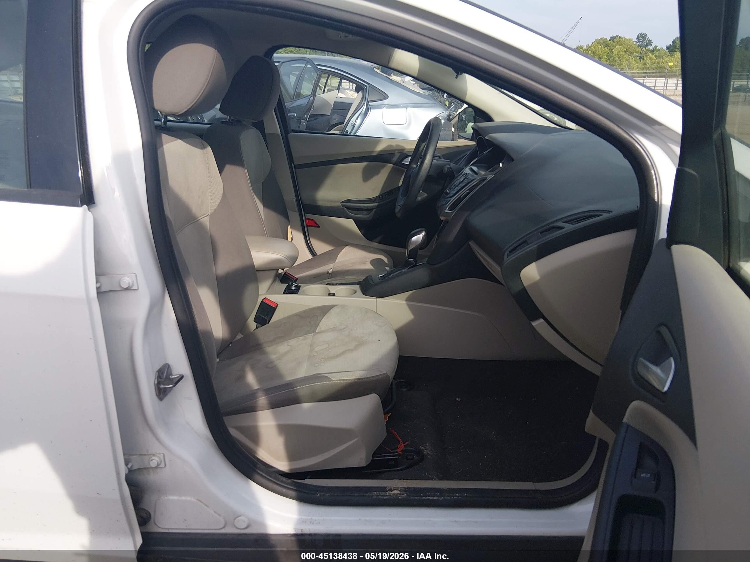 2014 Ford Focus Se White vin: 1FADP3F21EL304599