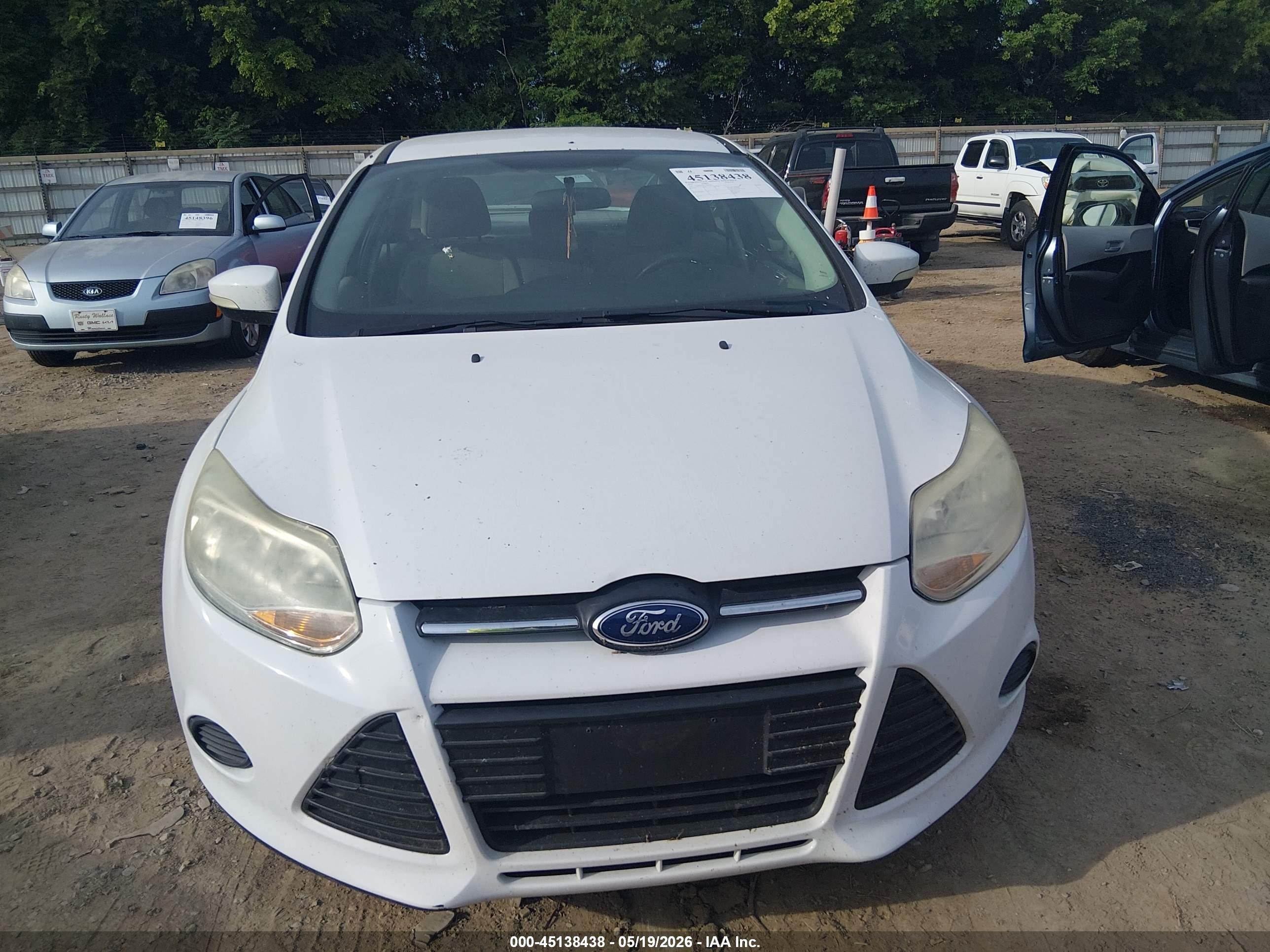 2014 Ford Focus Se White vin: 1FADP3F21EL304599