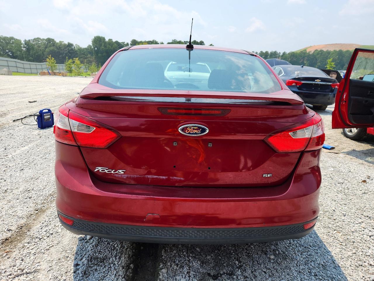 2014 Ford Focus Se Red vin: 1FADP3F21EL308765