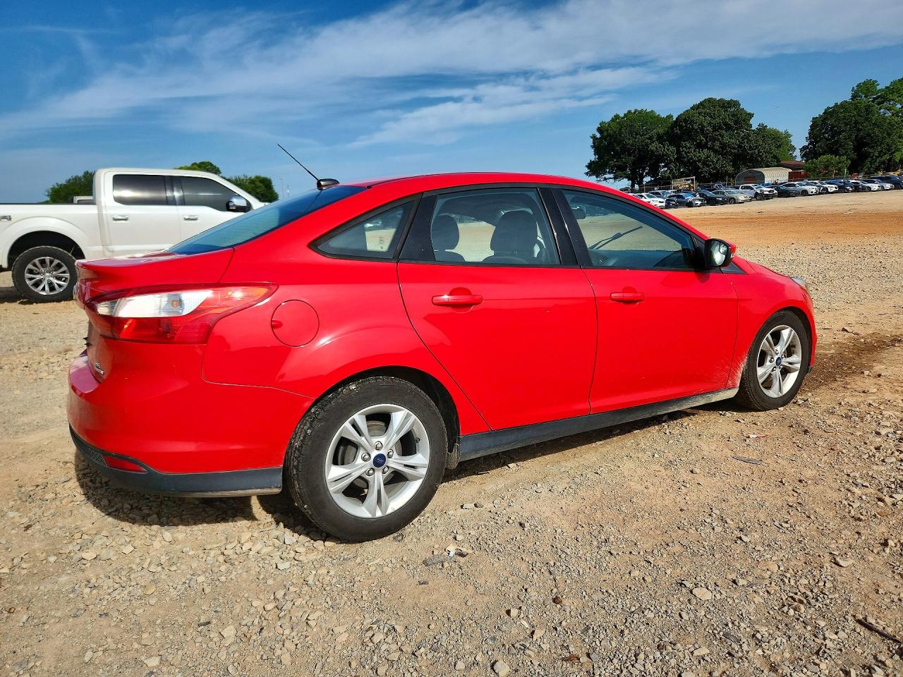 2014 Ford Focus Se Red vin: 1FADP3F21EL312668