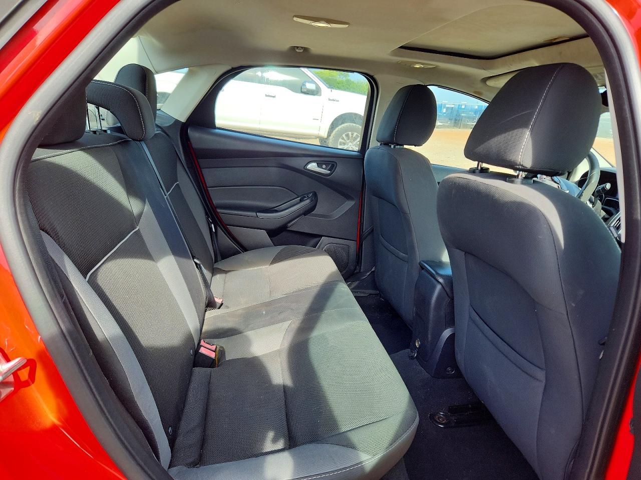 2014 Ford Focus Se Red vin: 1FADP3F21EL312668