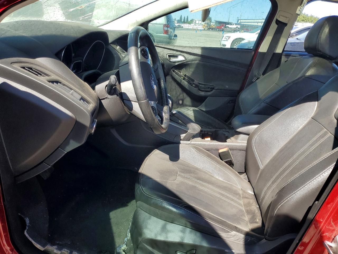 2014 Ford Focus Se Burgundy vin: 1FADP3F21EL323895