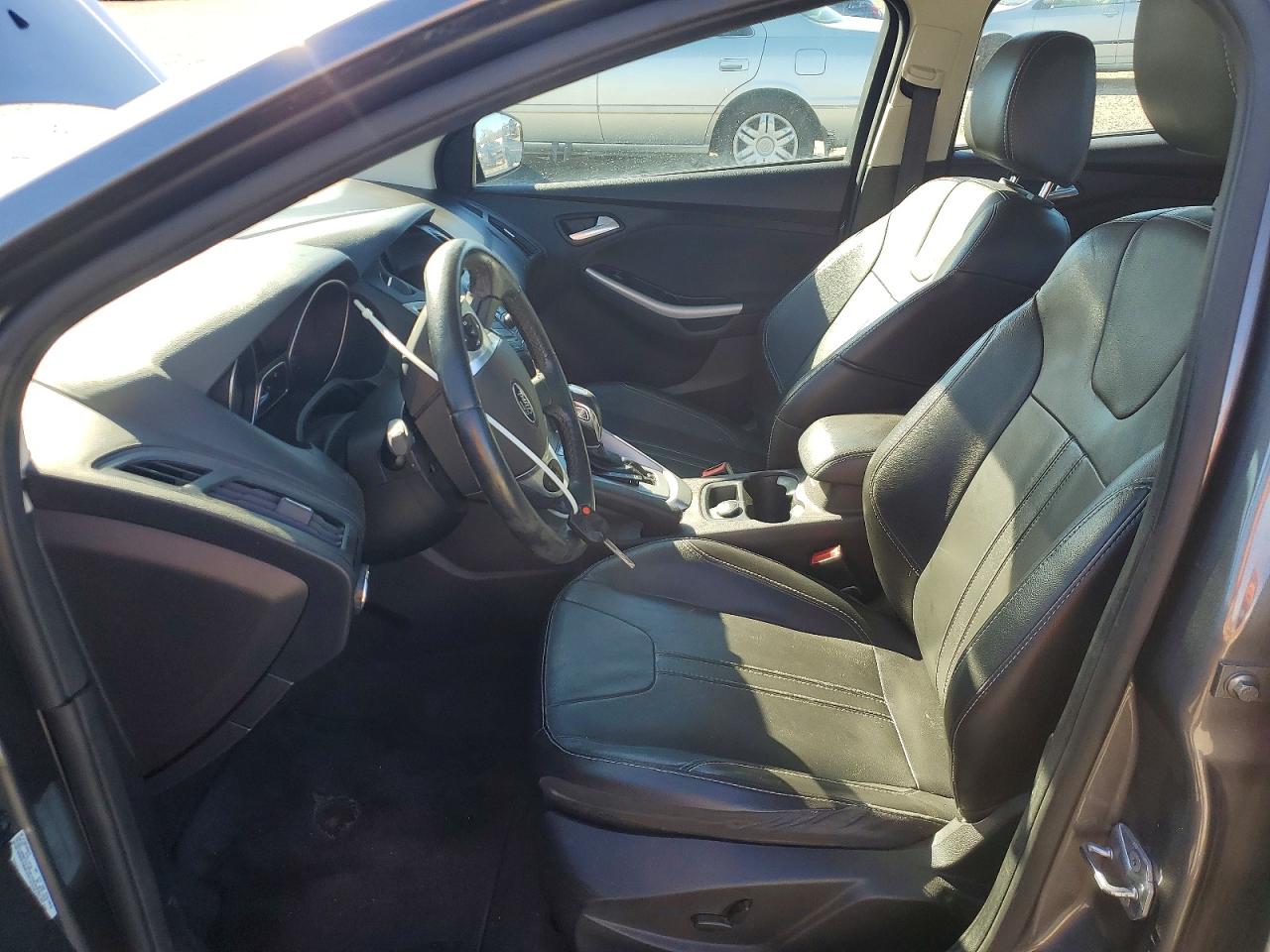 2014 Ford Focus Se Gray vin: 1FADP3F21EL323962