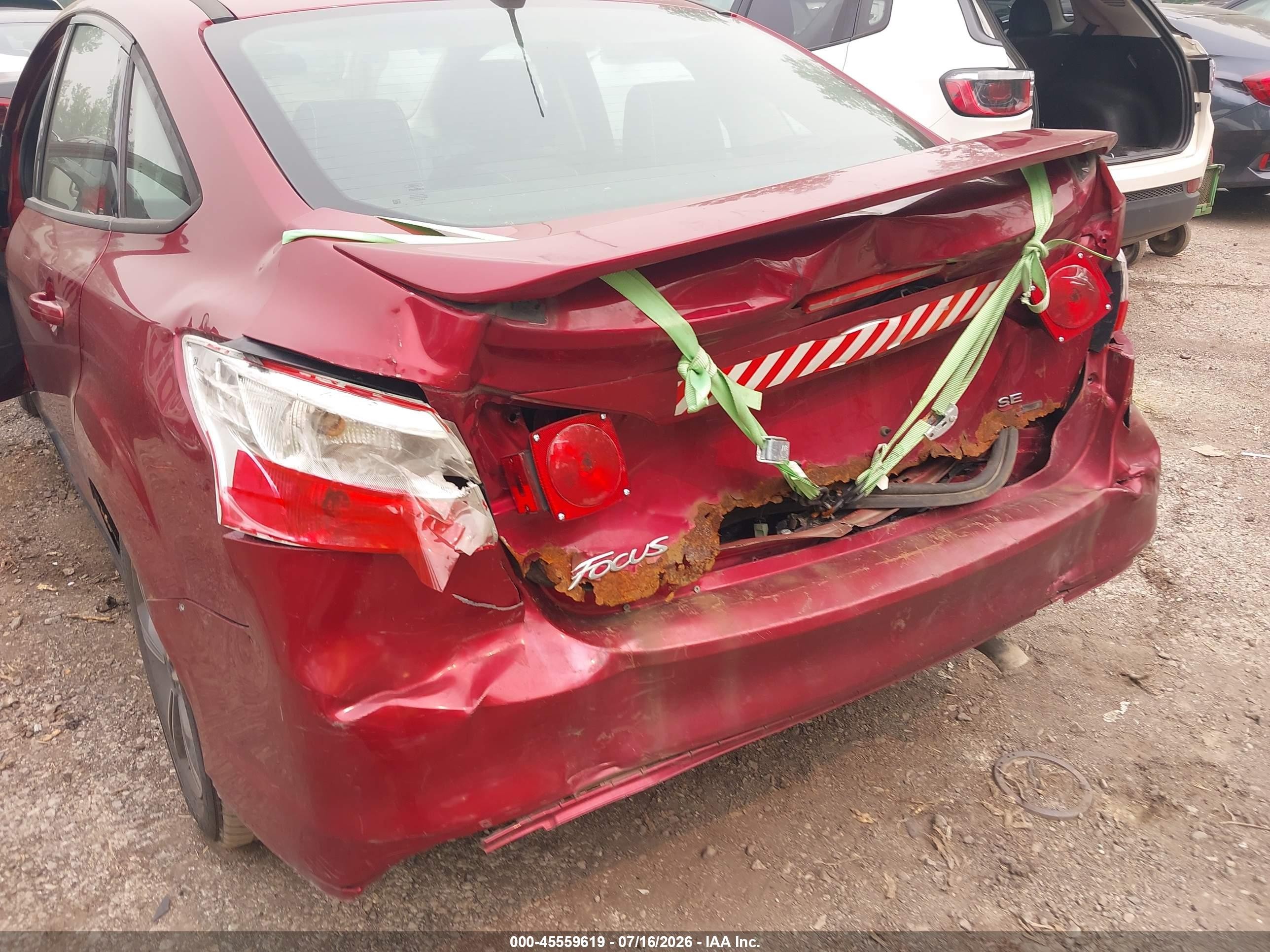 2014 Ford Focus Se Red vin: 1FADP3F21EL346917
