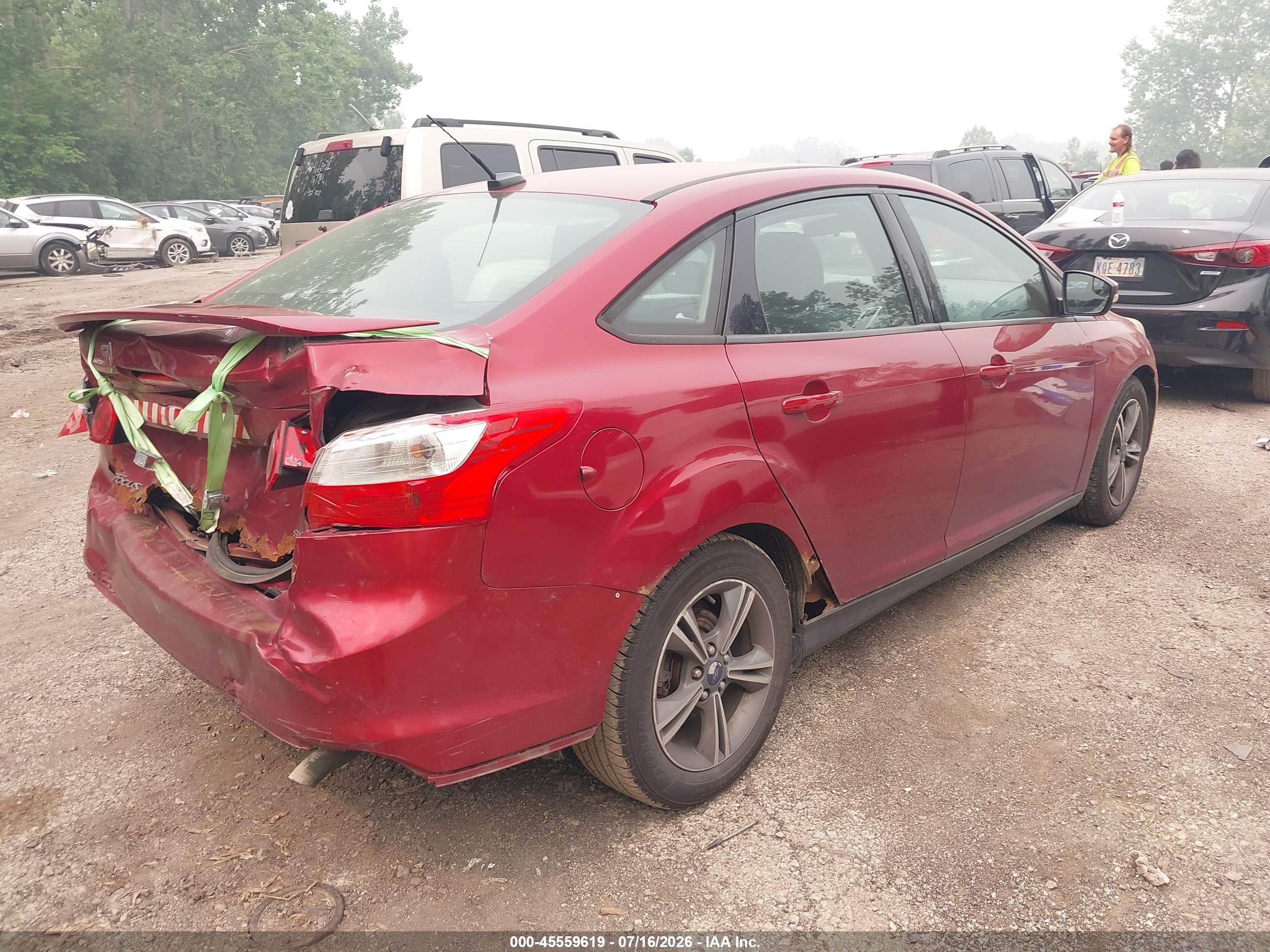 2014 Ford Focus Se Red vin: 1FADP3F21EL346917