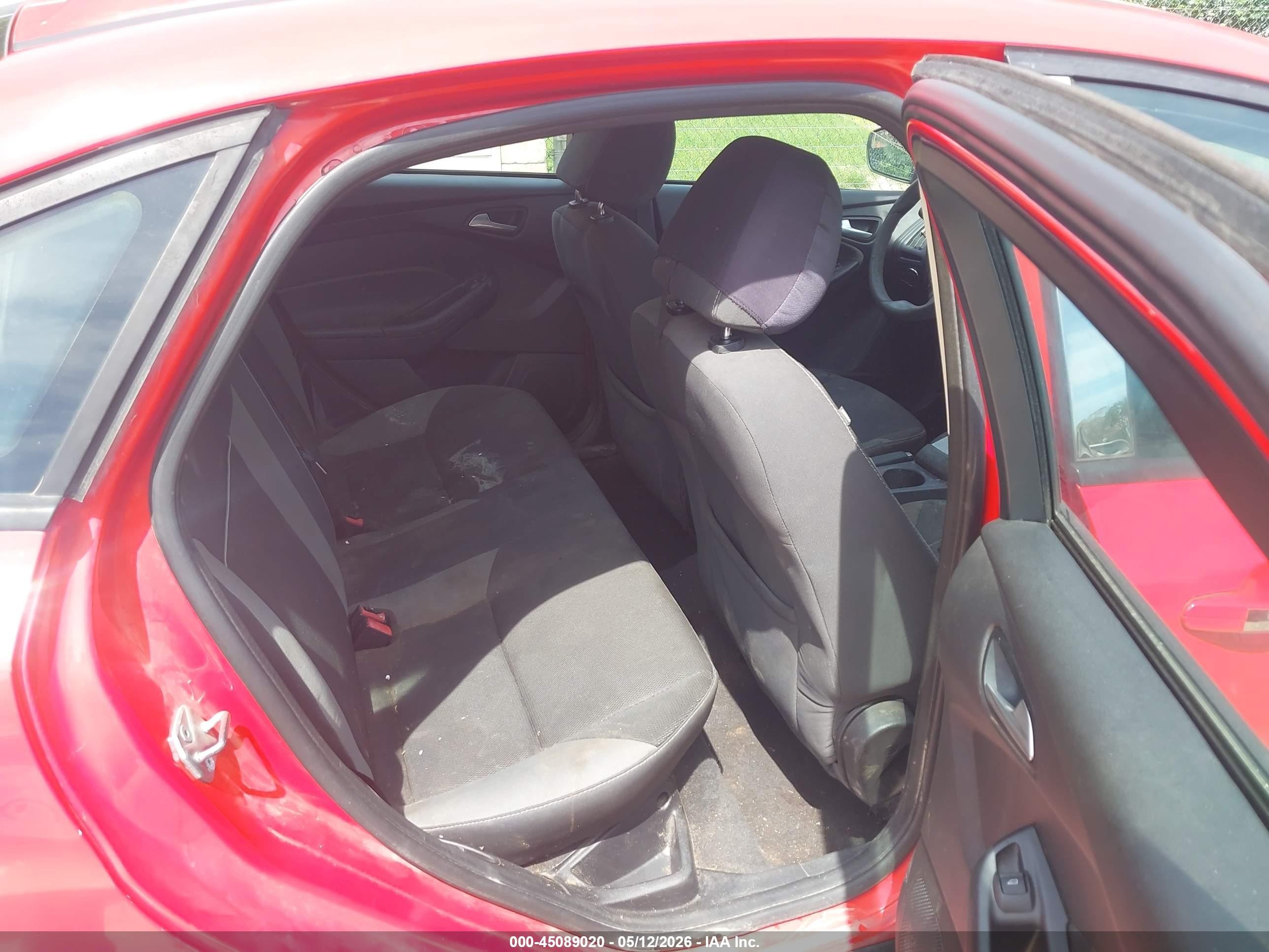2014 Ford Focus Se Red vin: 1FADP3F21EL361272
