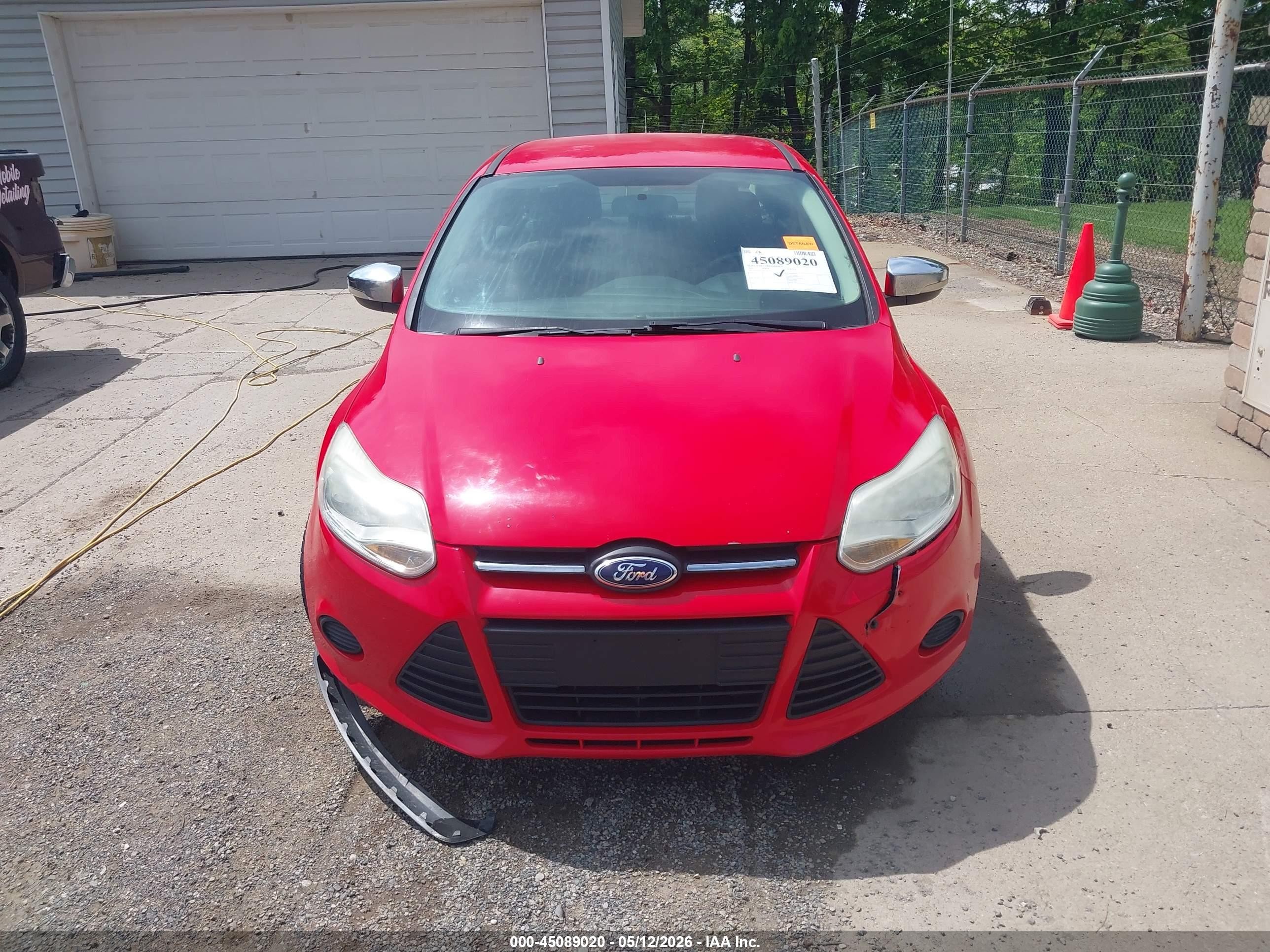 2014 Ford Focus Se Red vin: 1FADP3F21EL361272