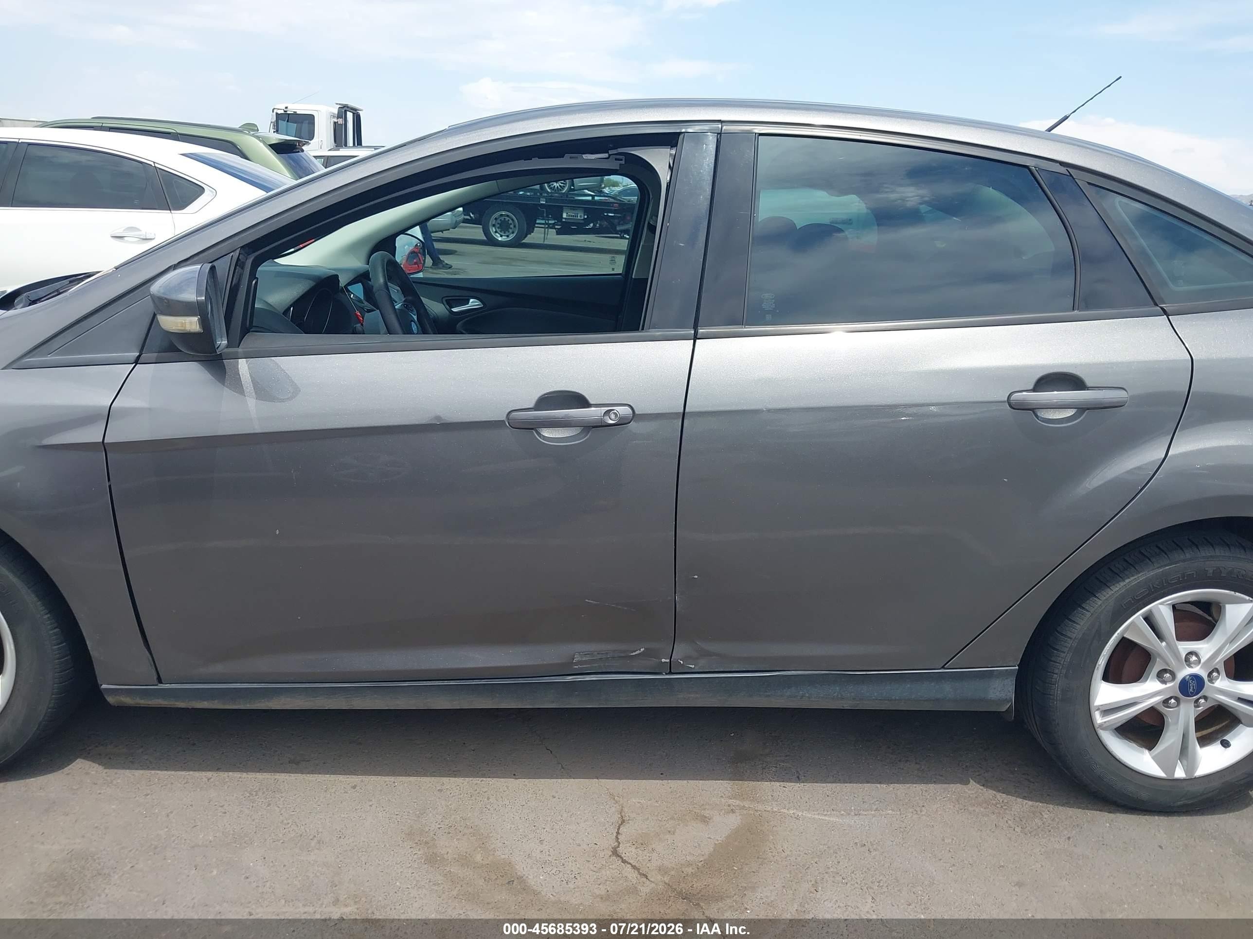 2014 Ford Focus Se Gray vin: 1FADP3F21EL363121