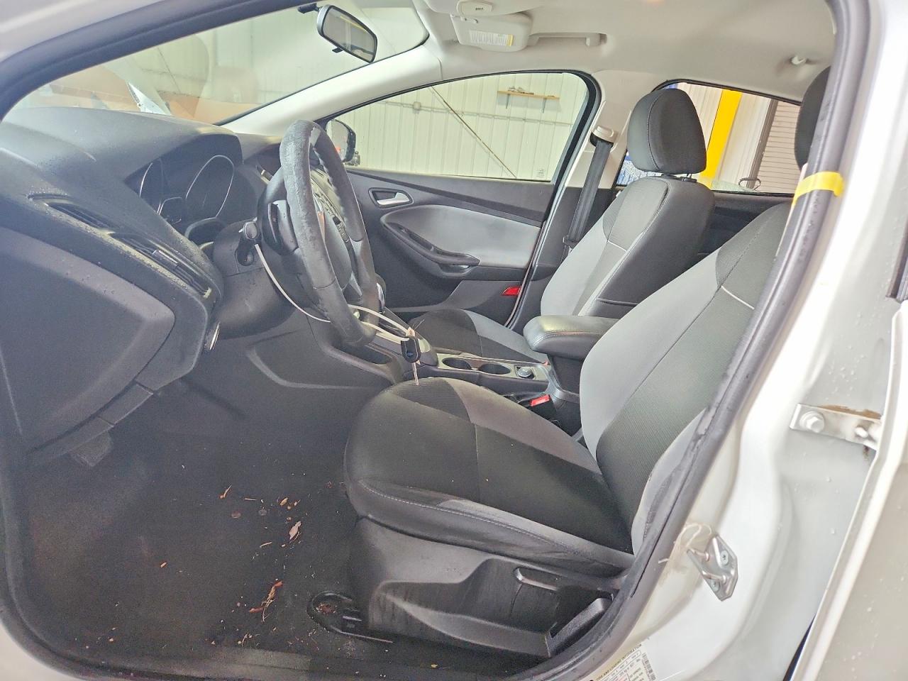 2014 Ford Focus Se White vin: 1FADP3F21EL366732