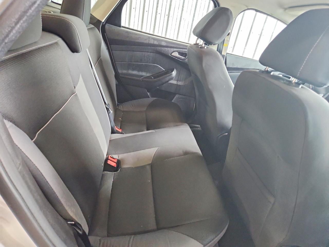 2014 Ford Focus Se White vin: 1FADP3F21EL366732