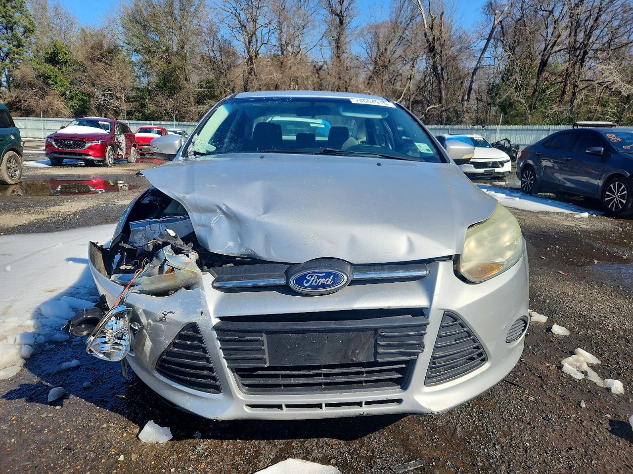 2014 Ford Focus Se Серебряный vin: 1FADP3F21EL378556
