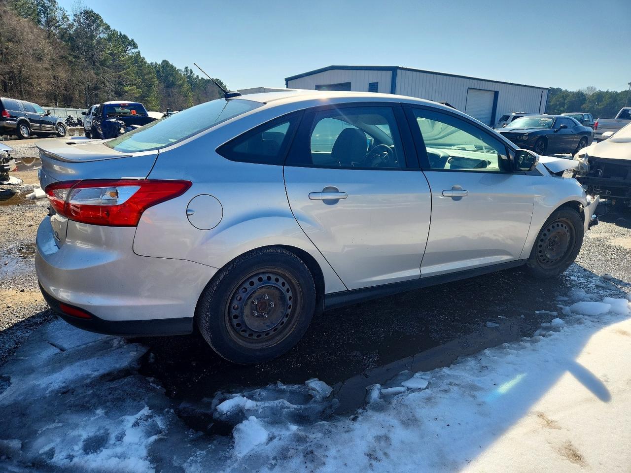 2014 Ford Focus Se Серебряный vin: 1FADP3F21EL378556