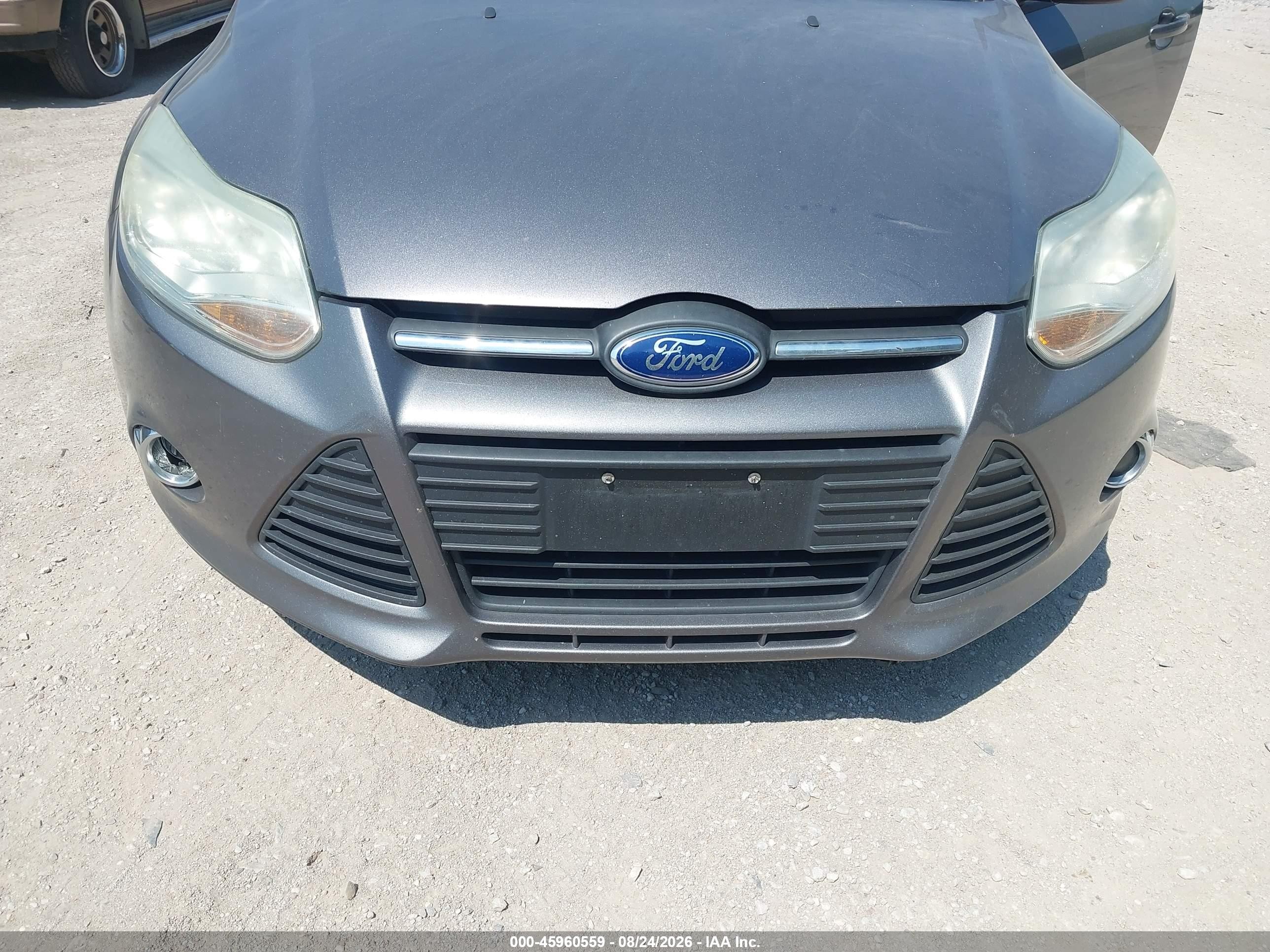 2014 Ford Focus Se Gray vin: 1FADP3F21EL381635