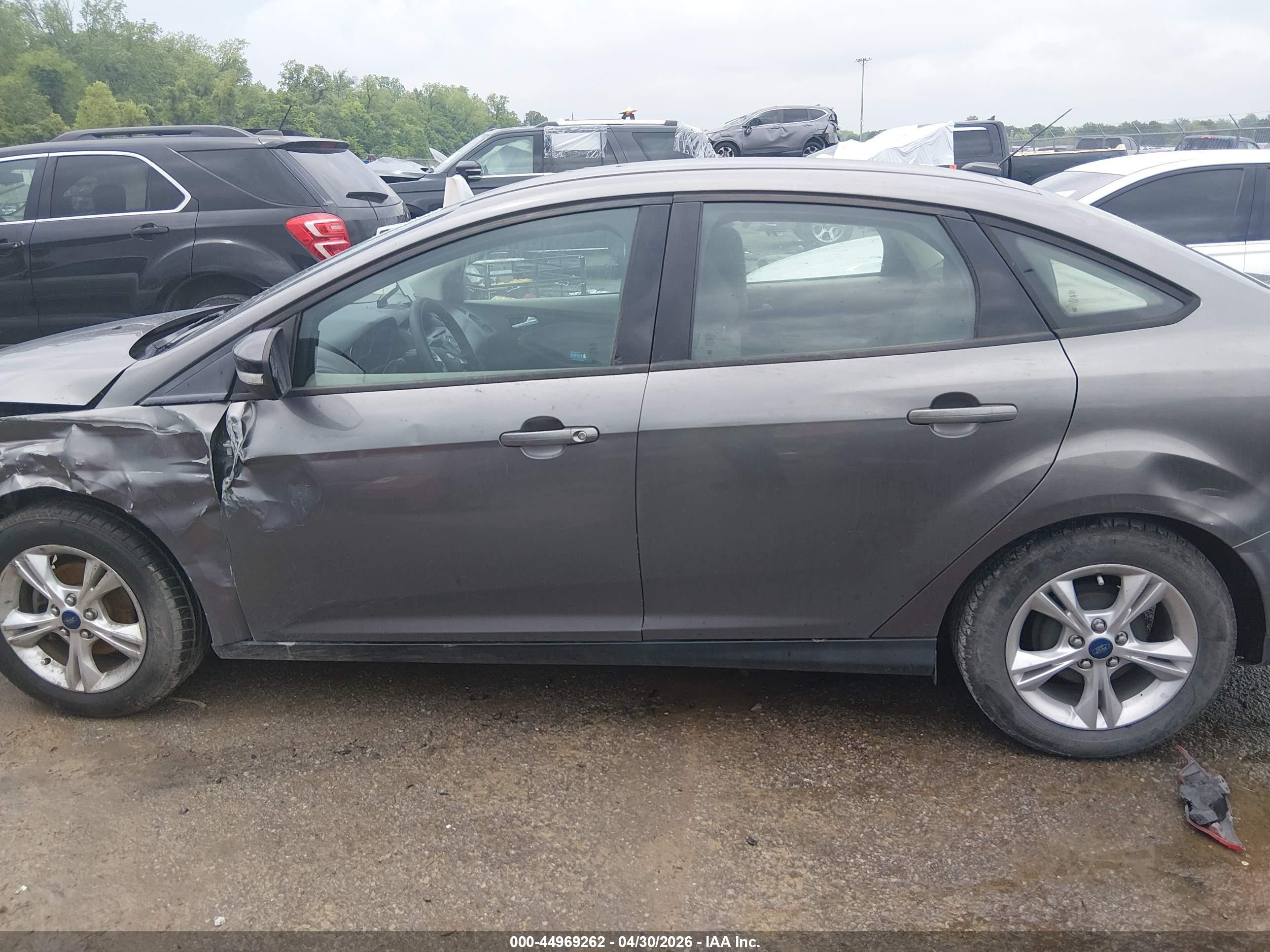 2014 Ford Focus Se Gray vin: 1FADP3F21EL387421