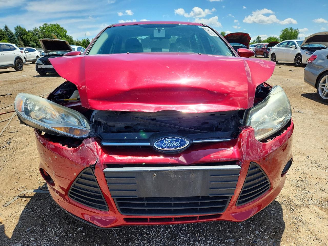 2014 Ford Focus Se Red vin: 1FADP3F21EL388438