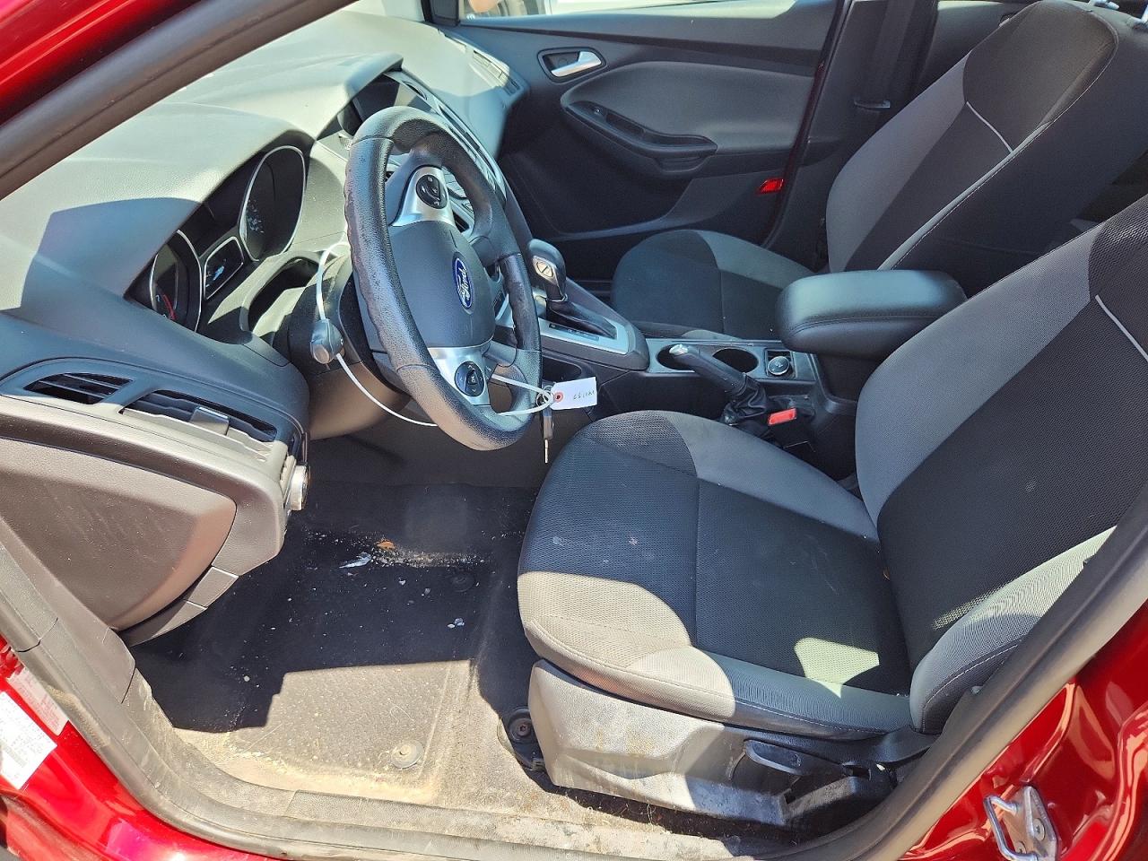 2014 Ford Focus Se Red vin: 1FADP3F21EL388438